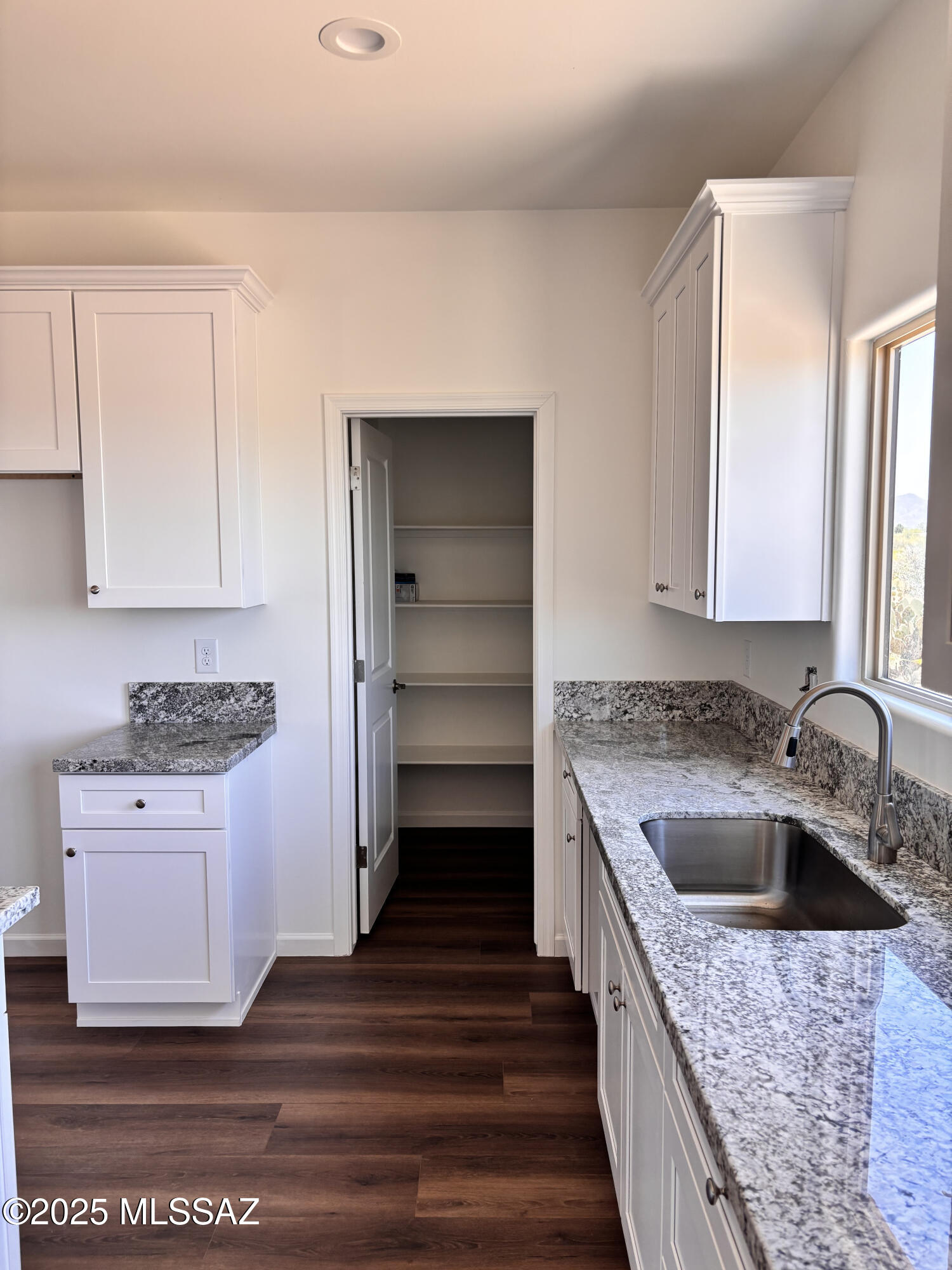 3152 E Andrada Road