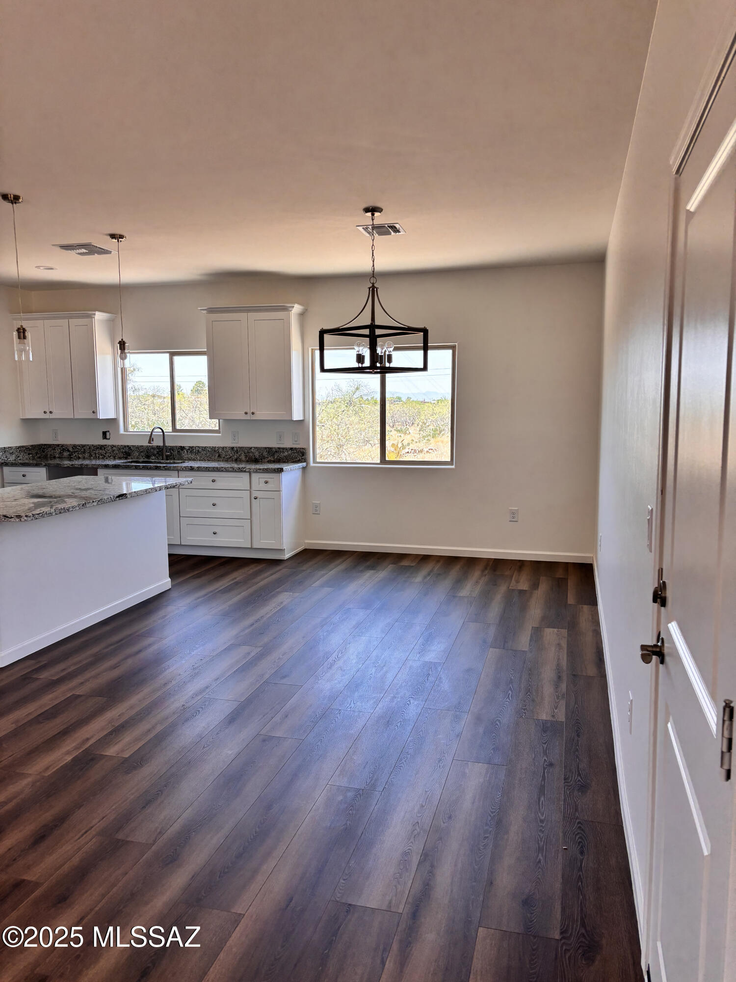 3152 E Andrada Road
