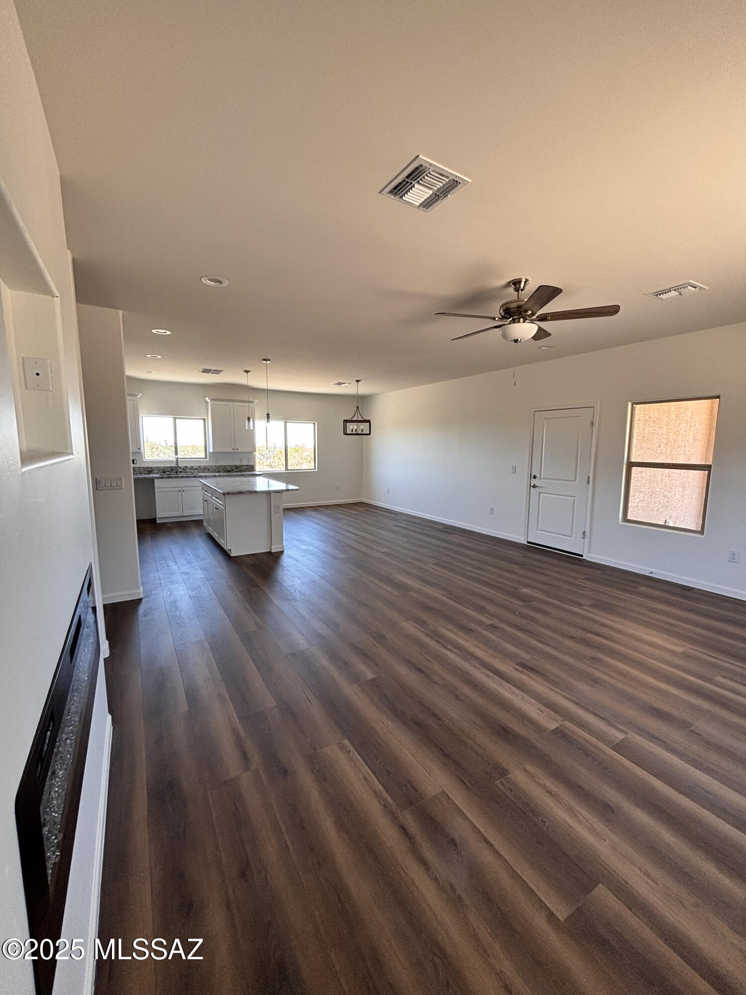 3152 E Andrada Road
