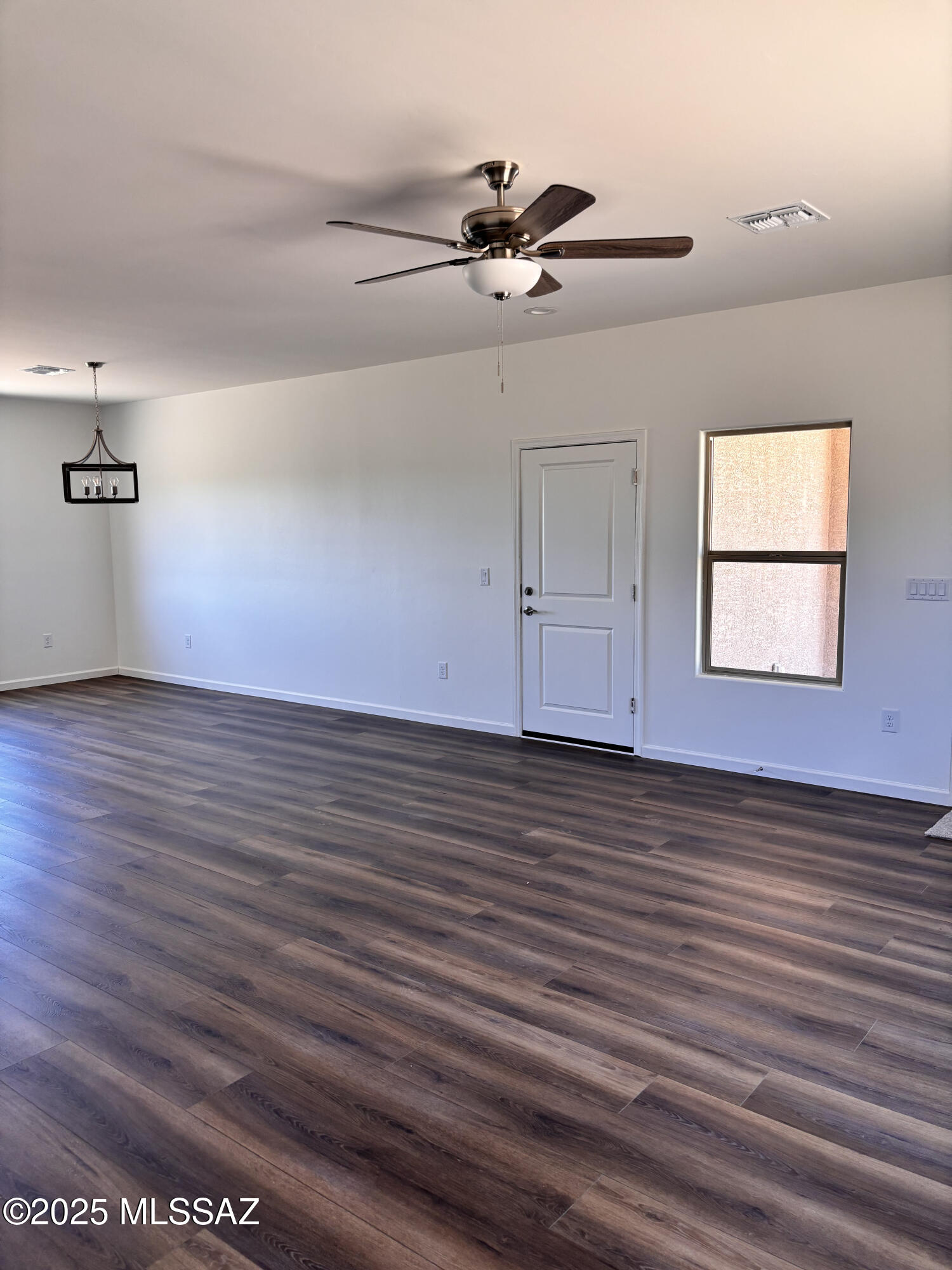 3152 E Andrada Road