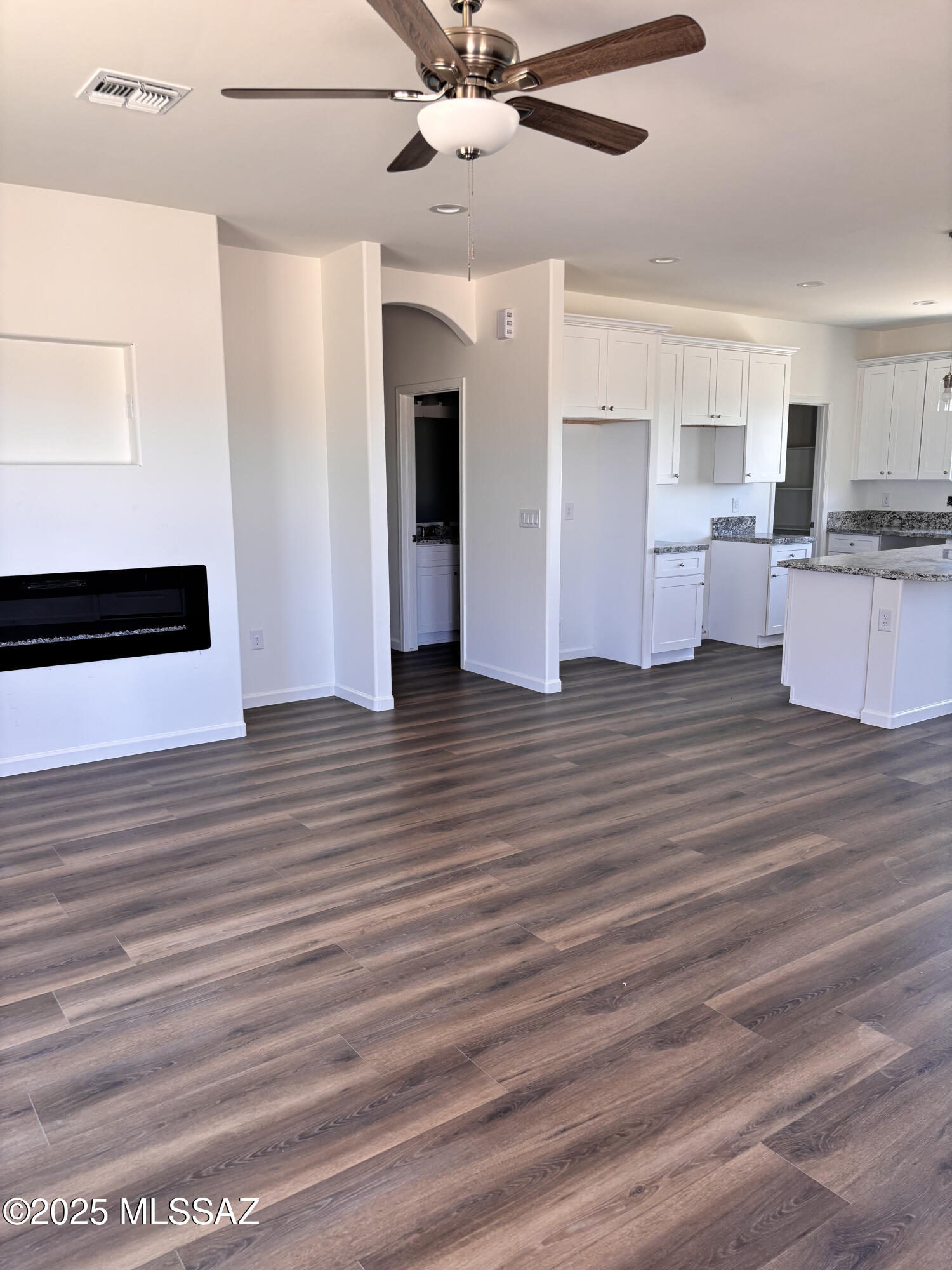 3152 E Andrada Road