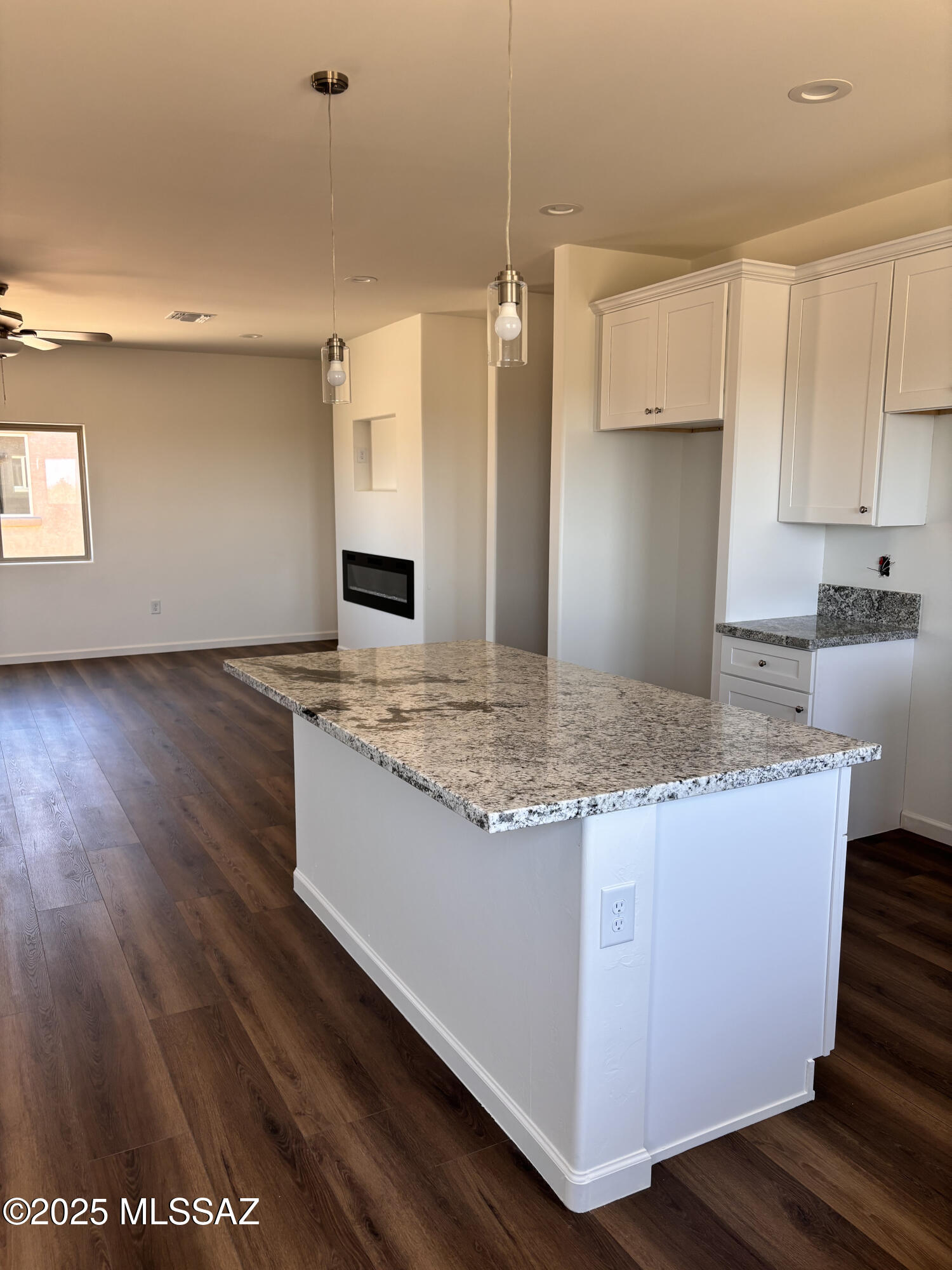 3152 E Andrada Road