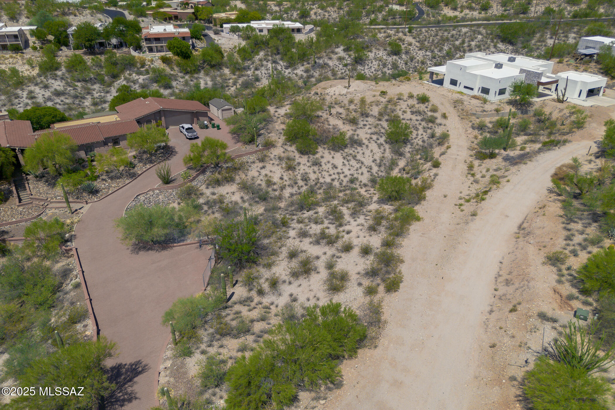 4657 E Coachlight Lane Unit: 13