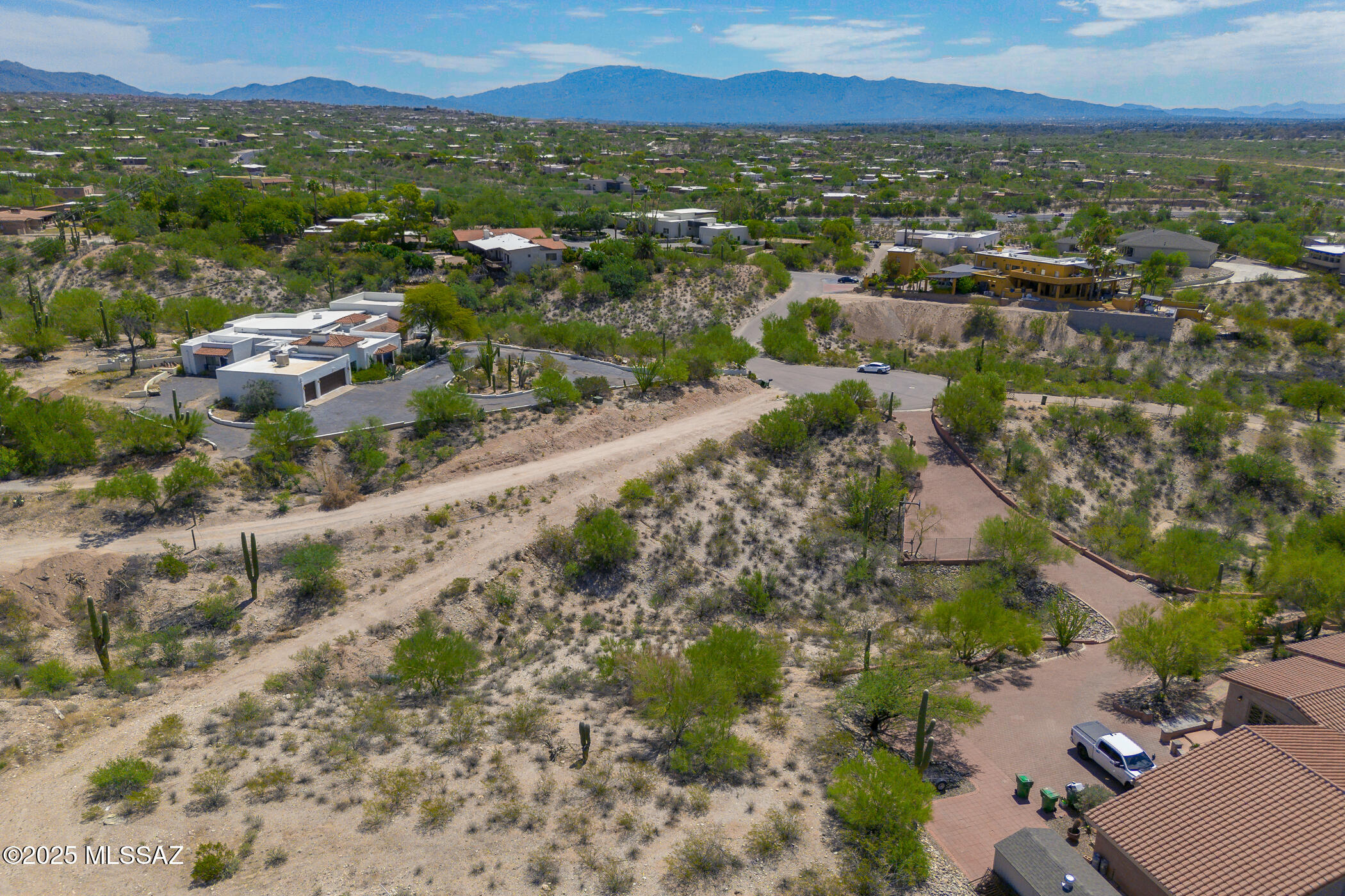 4657 E Coachlight Lane Unit: 13