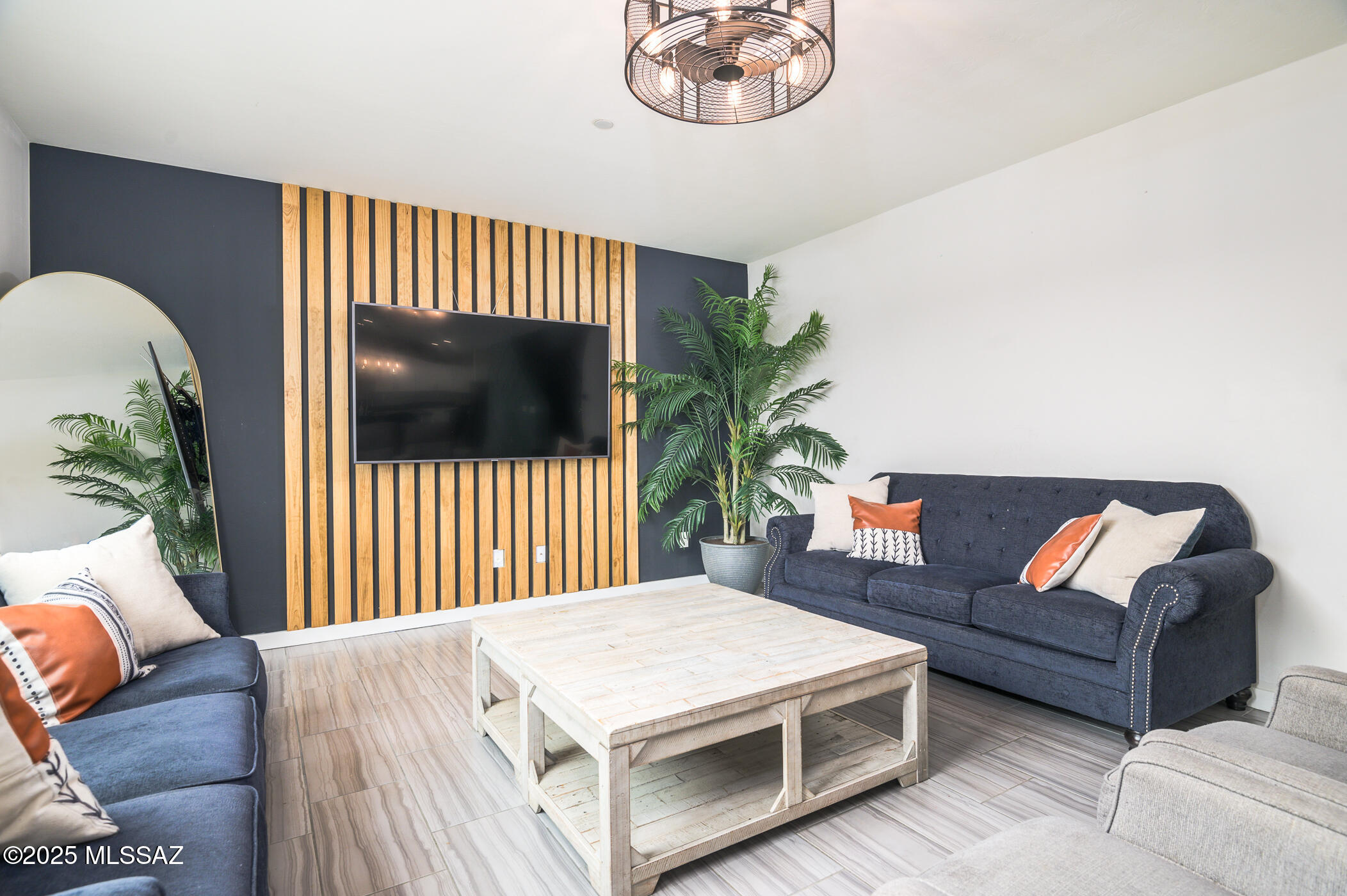 7317 S Via Cabana