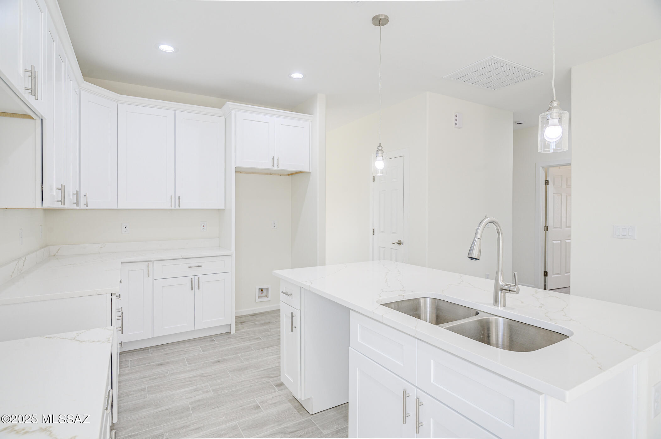 218 S Atlanta Street