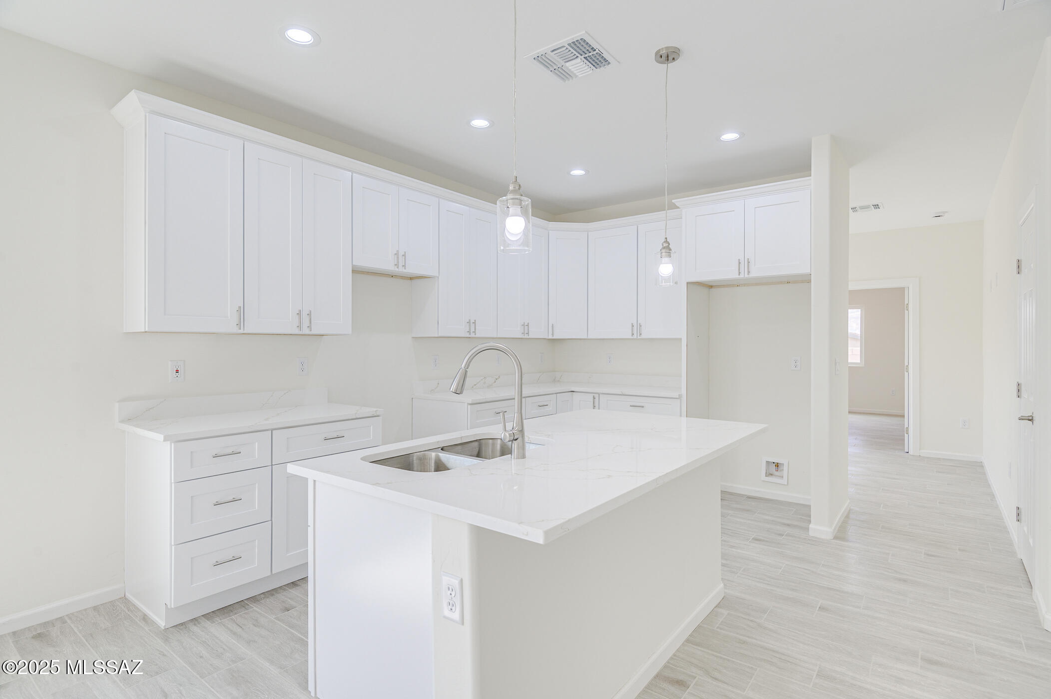 218 S Atlanta Street