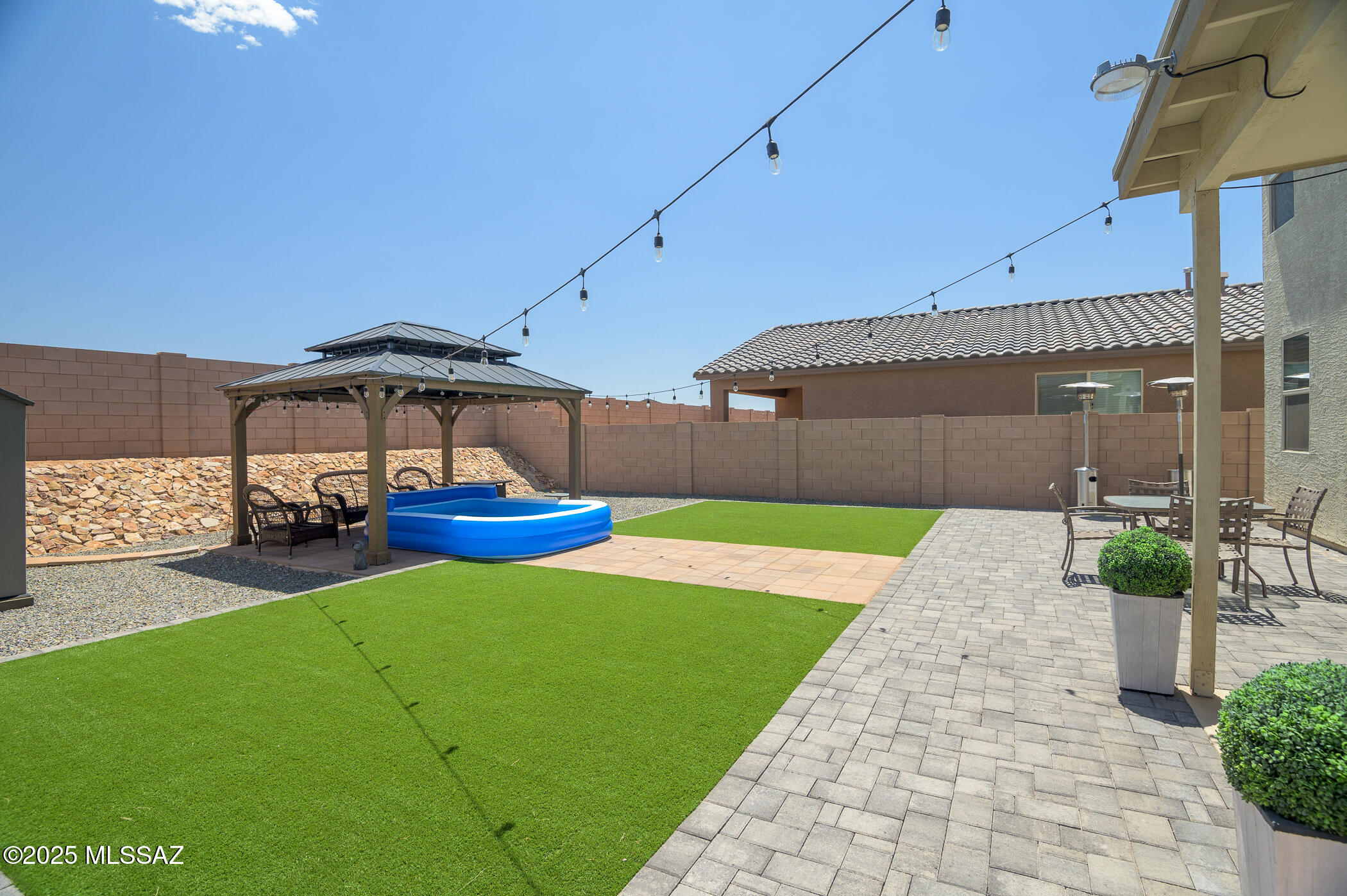 7121 W Vineridge Drive