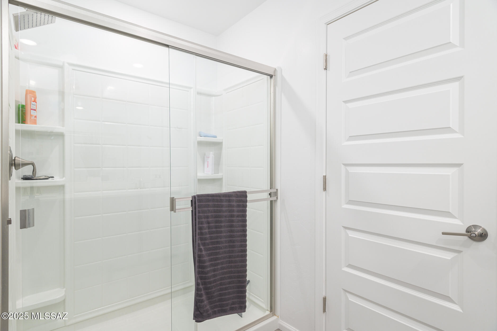 7121 W Vineridge Drive