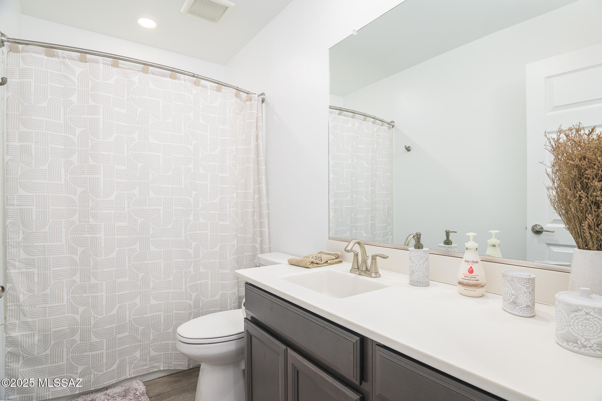 7121 W Vineridge Drive