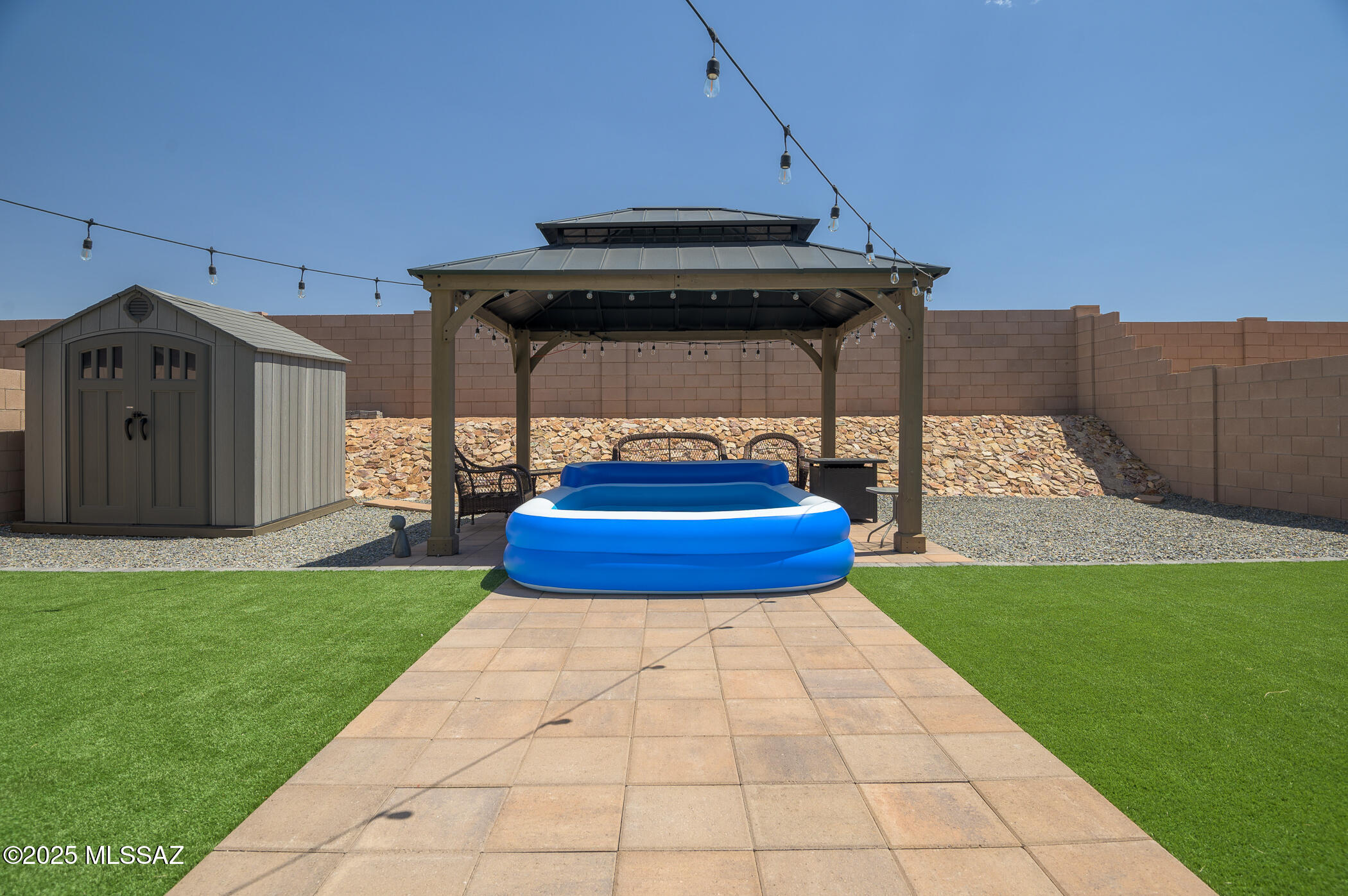 7121 W Vineridge Drive