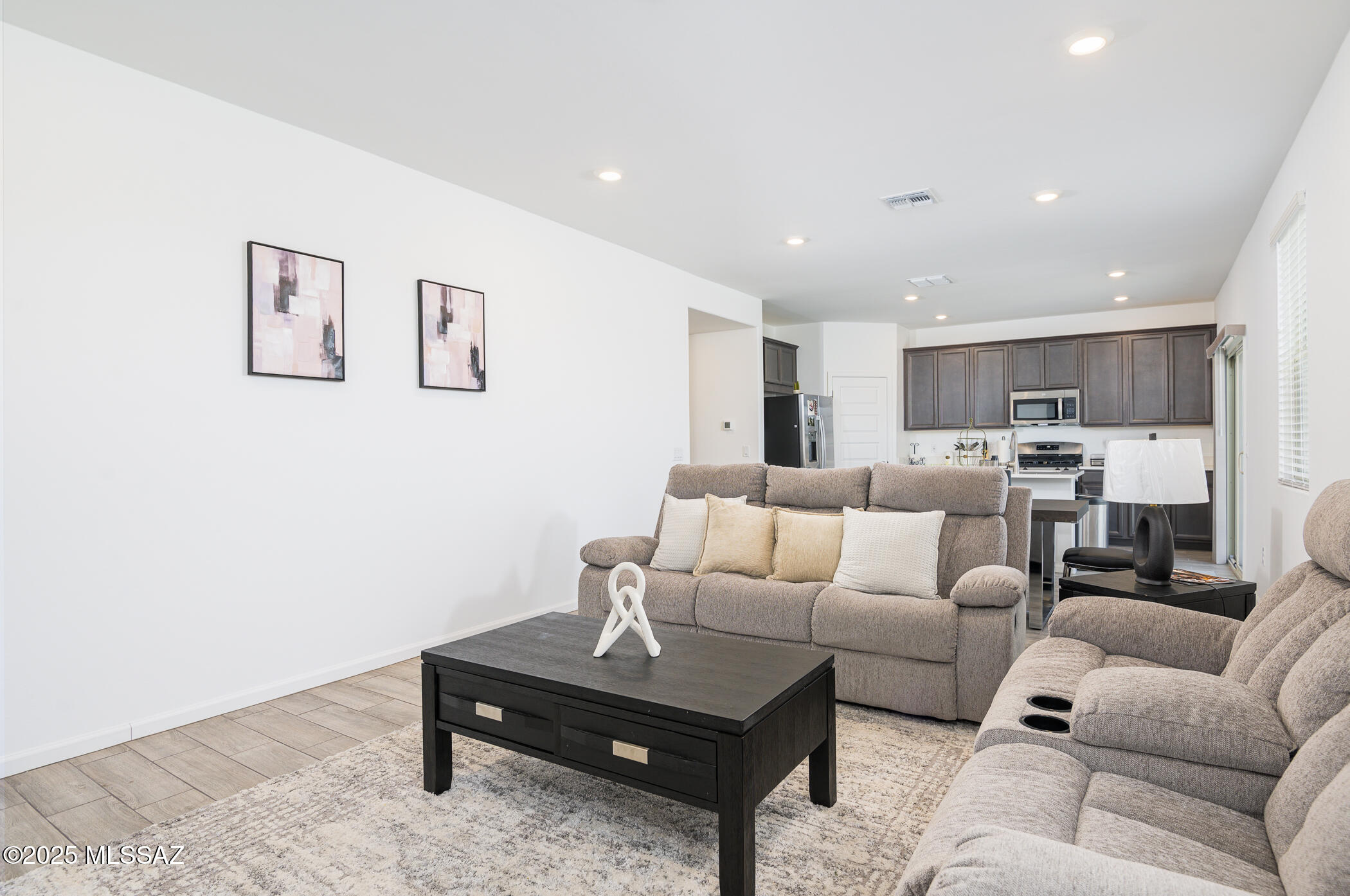 7121 W Vineridge Drive