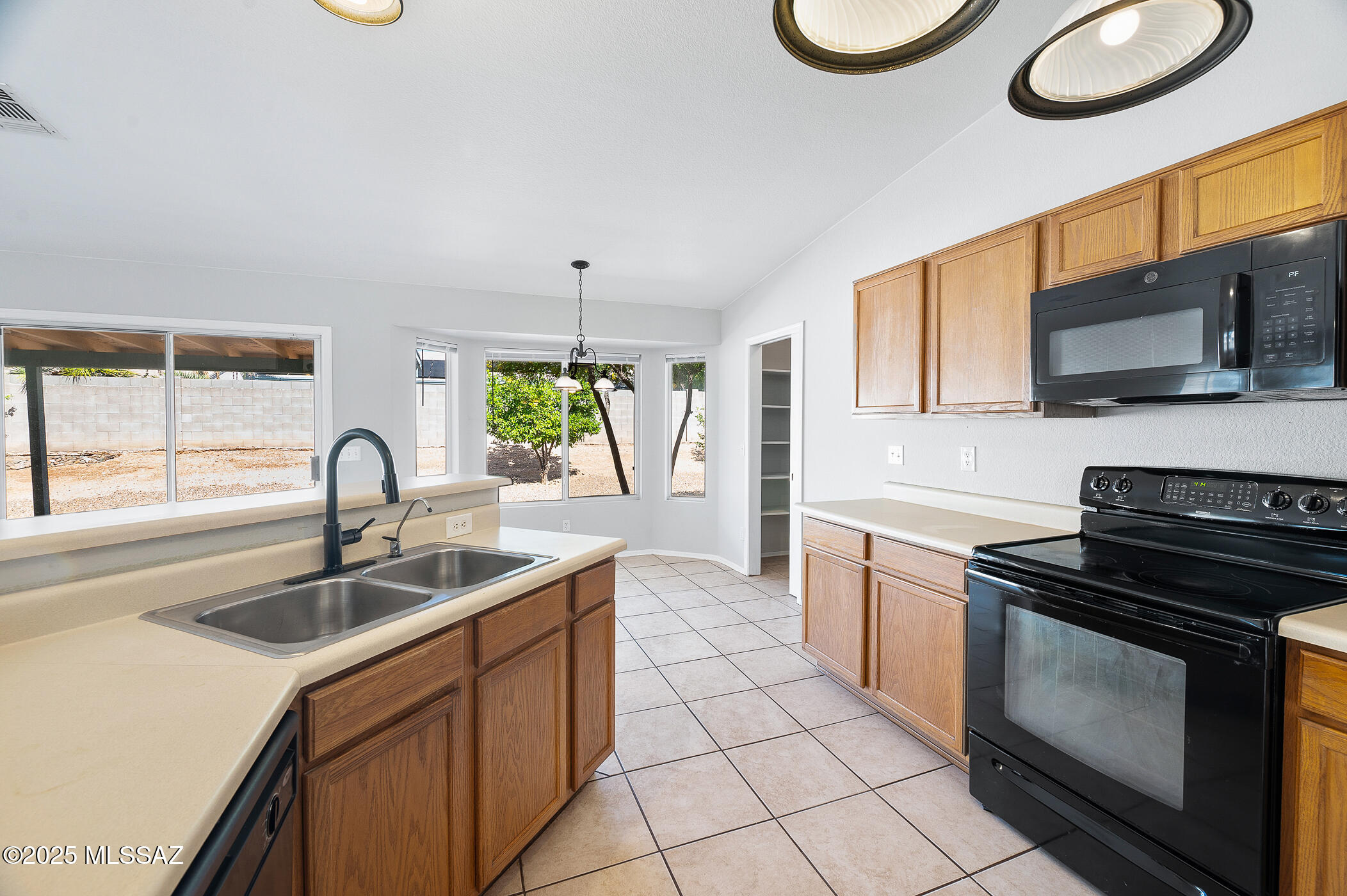 10235 E Rainbow Meadow Drive