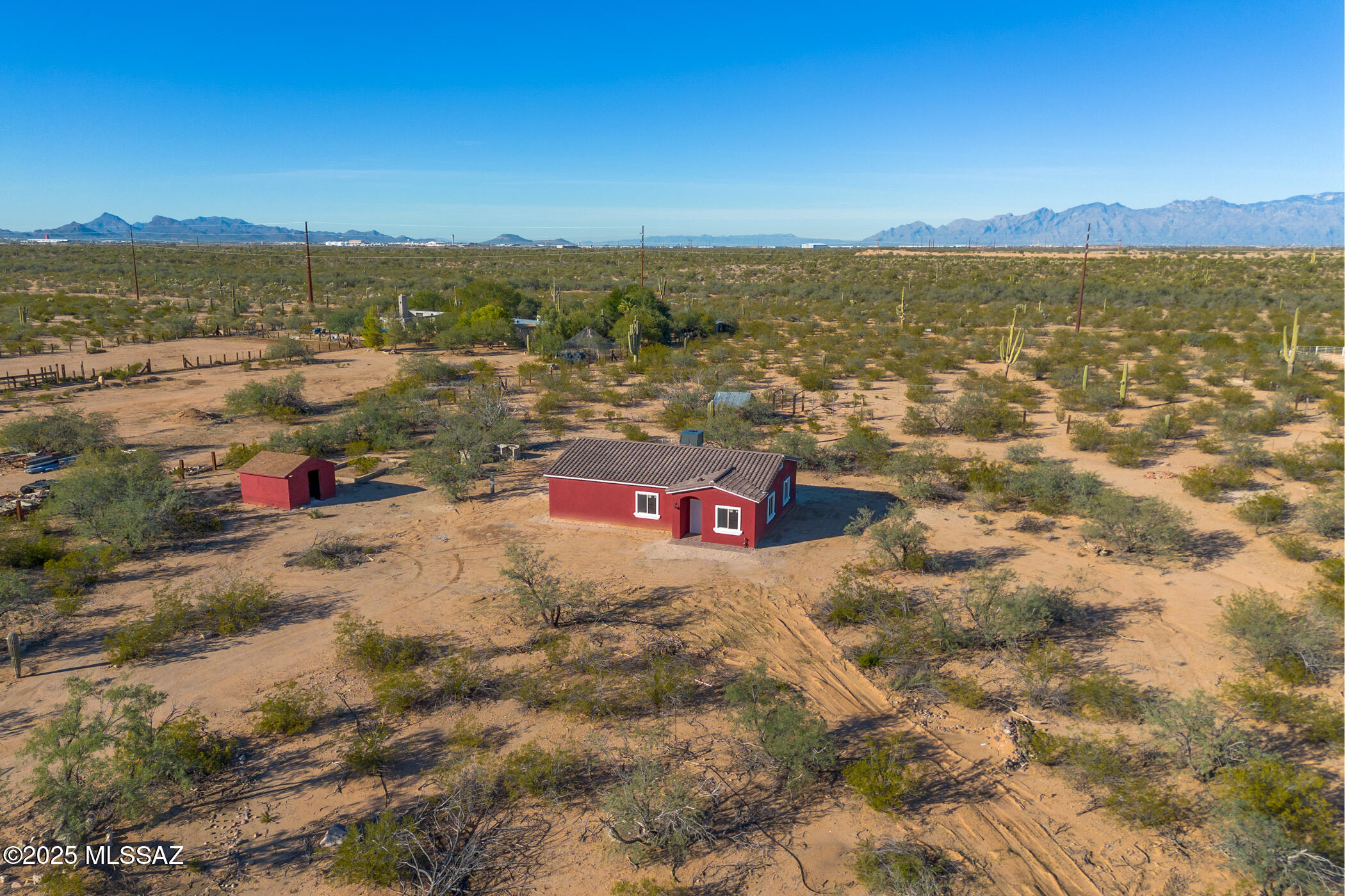 3915 E Singing Cactus Lane