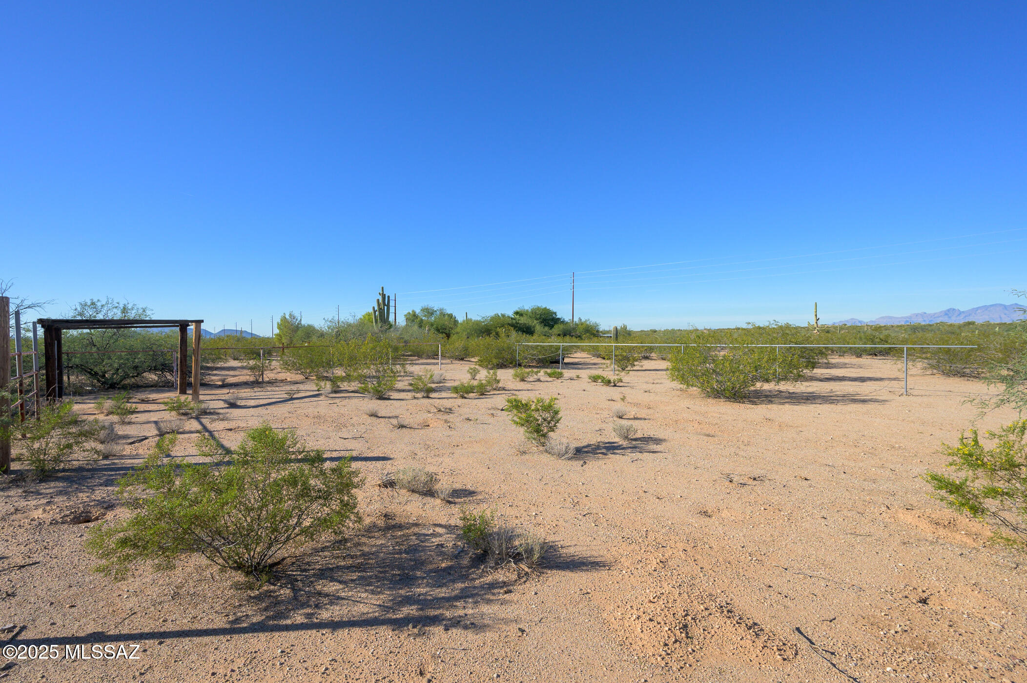 3915 E Singing Cactus Lane