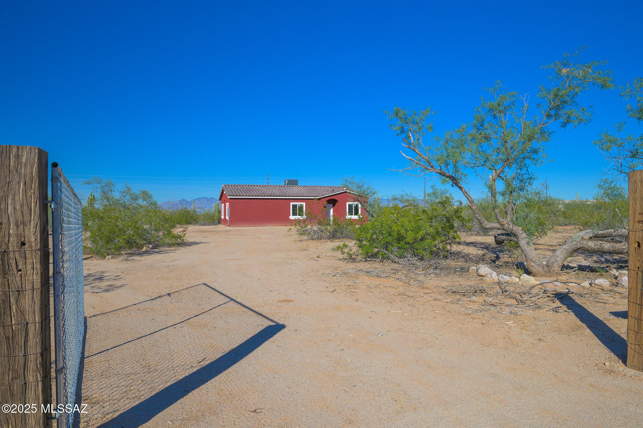 3915 E Singing Cactus Lane