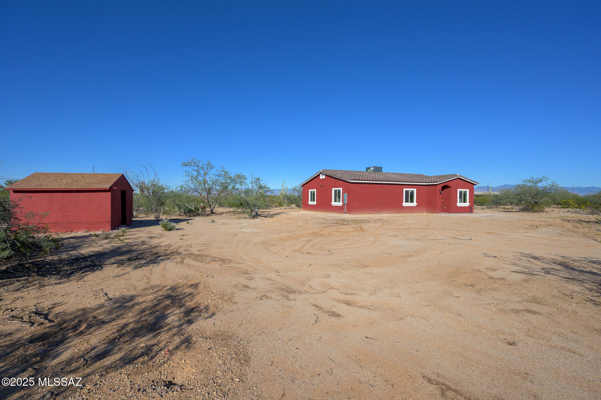 3915 E Singing Cactus Lane