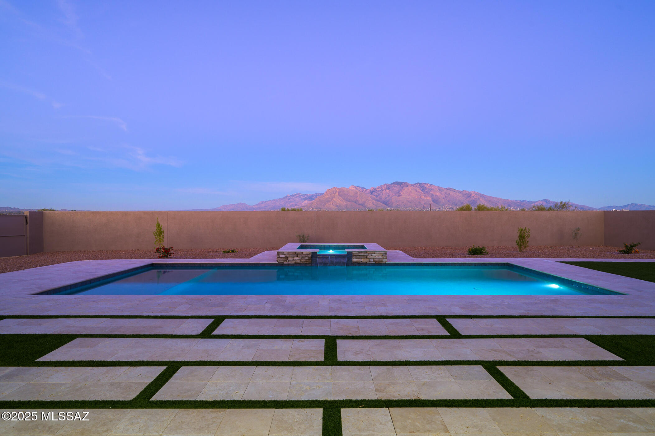 4357 W Placita Tres Rocas