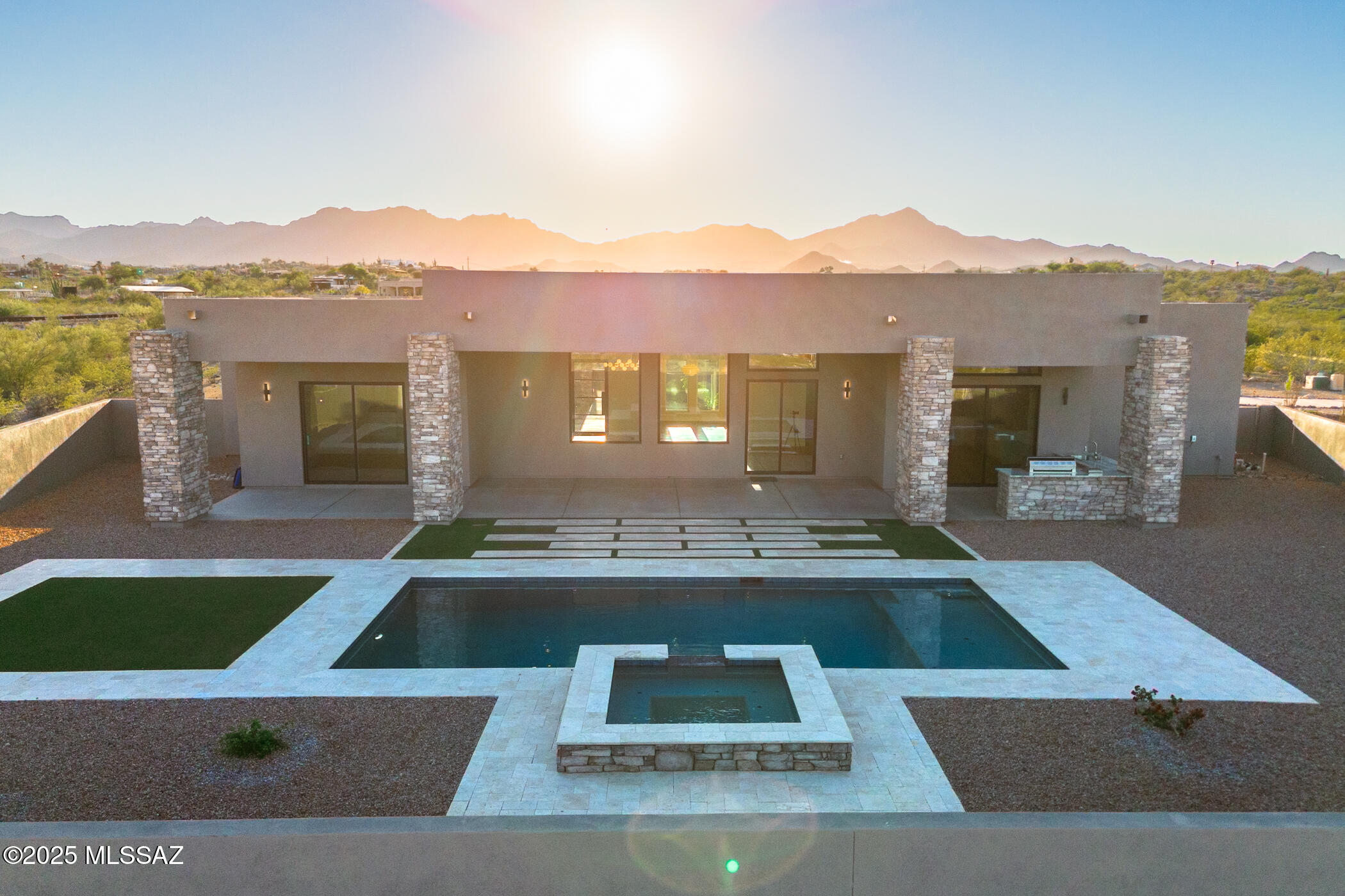 4357 W Placita Tres Rocas