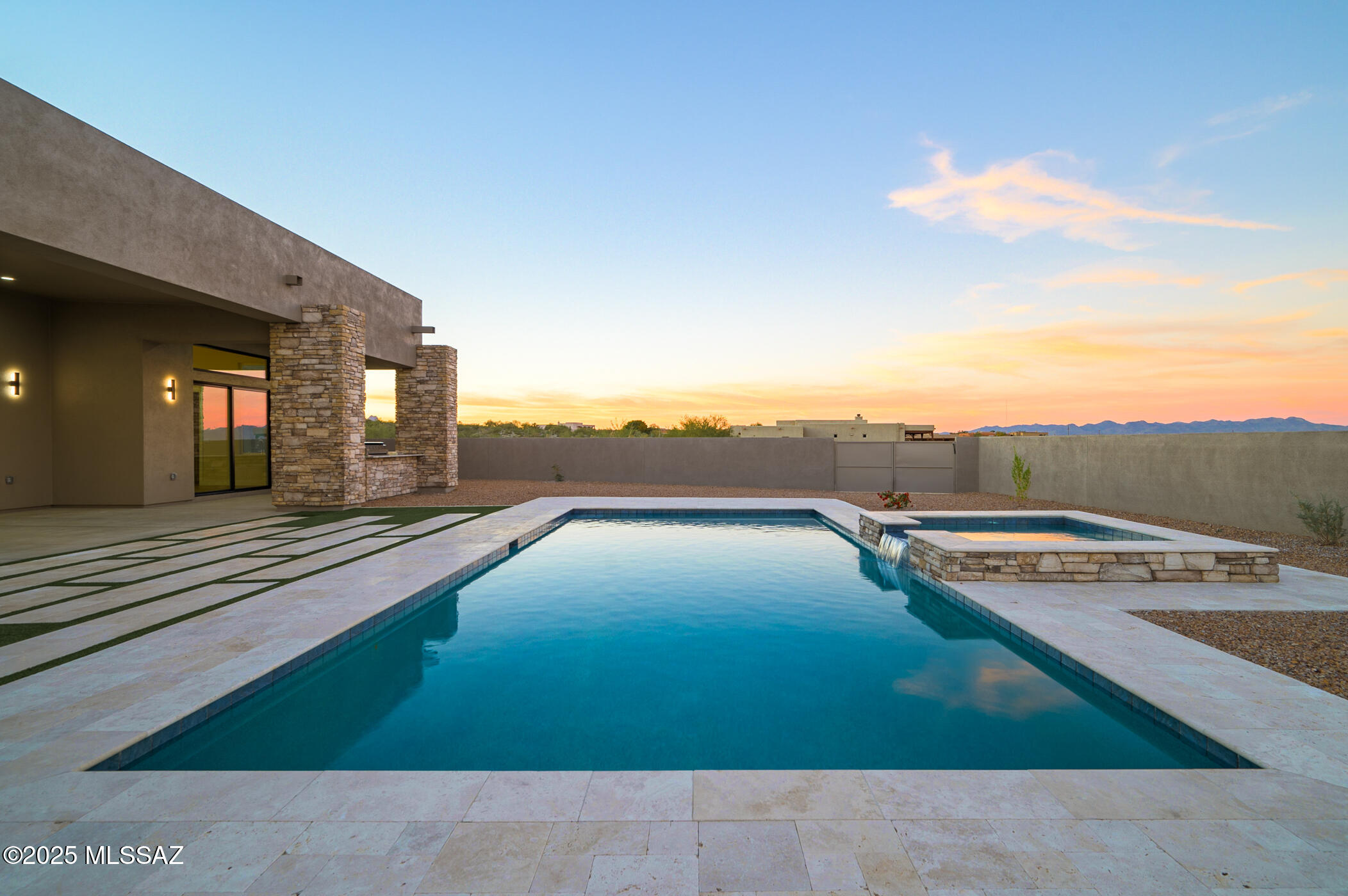 4357 W Placita Tres Rocas