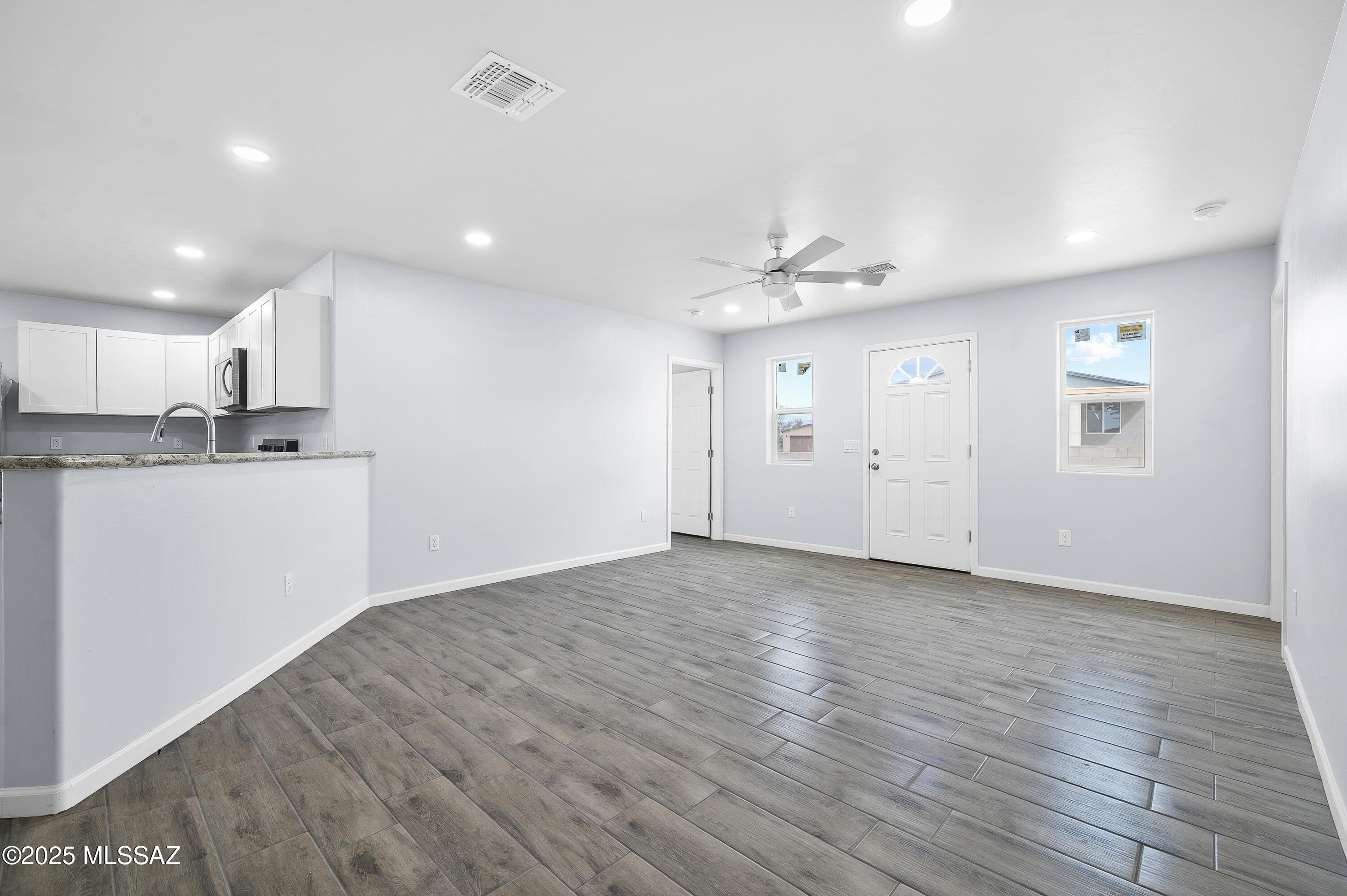 124 S Richmond Drive