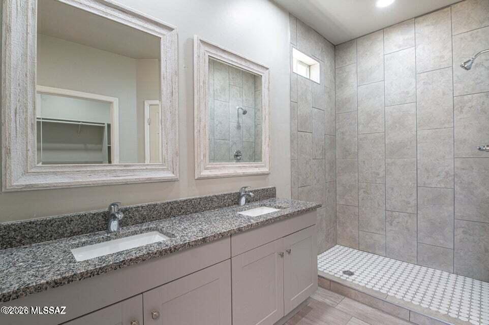 124 S Richmond Drive