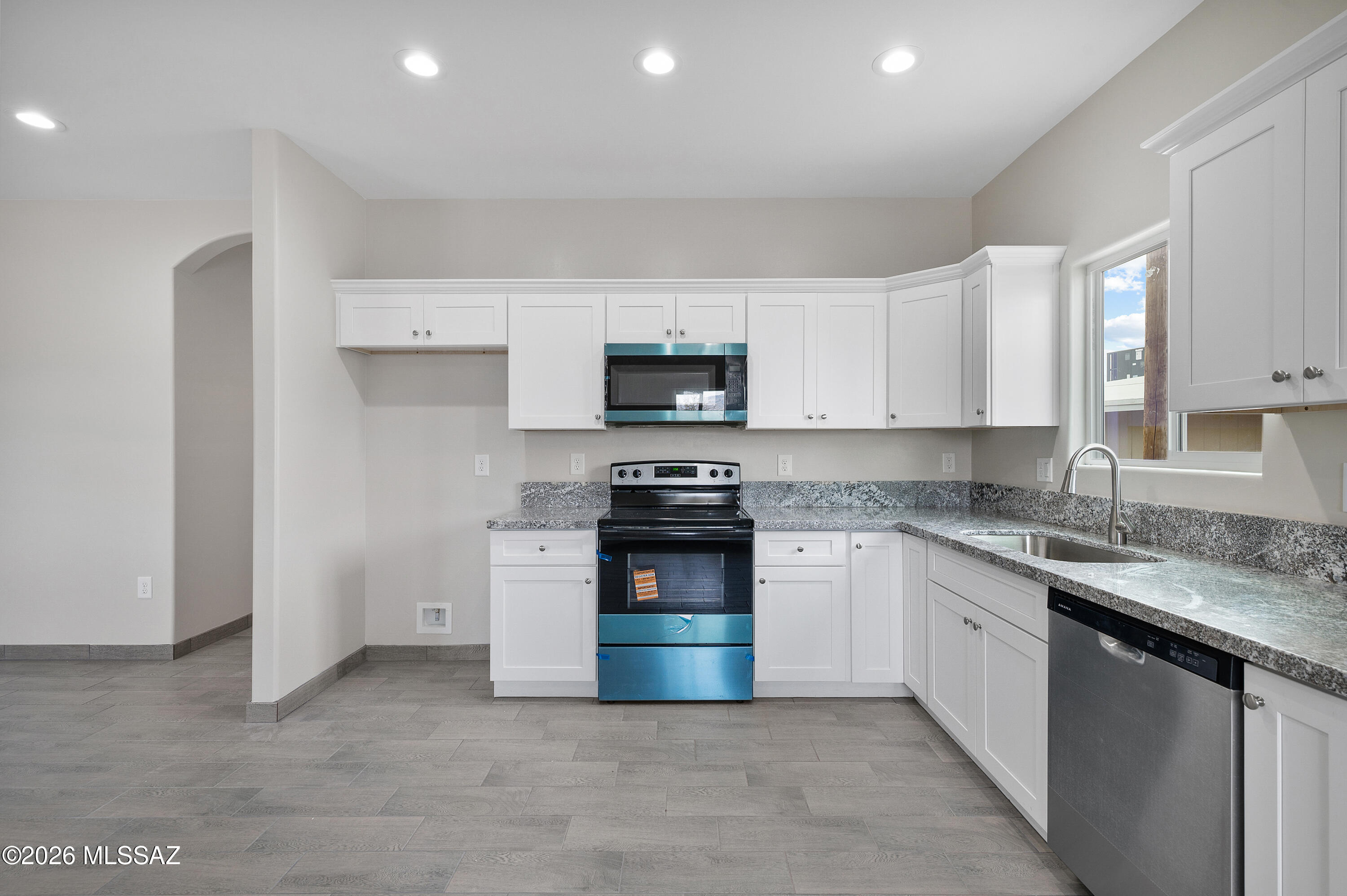 1605 N Yavapai Street