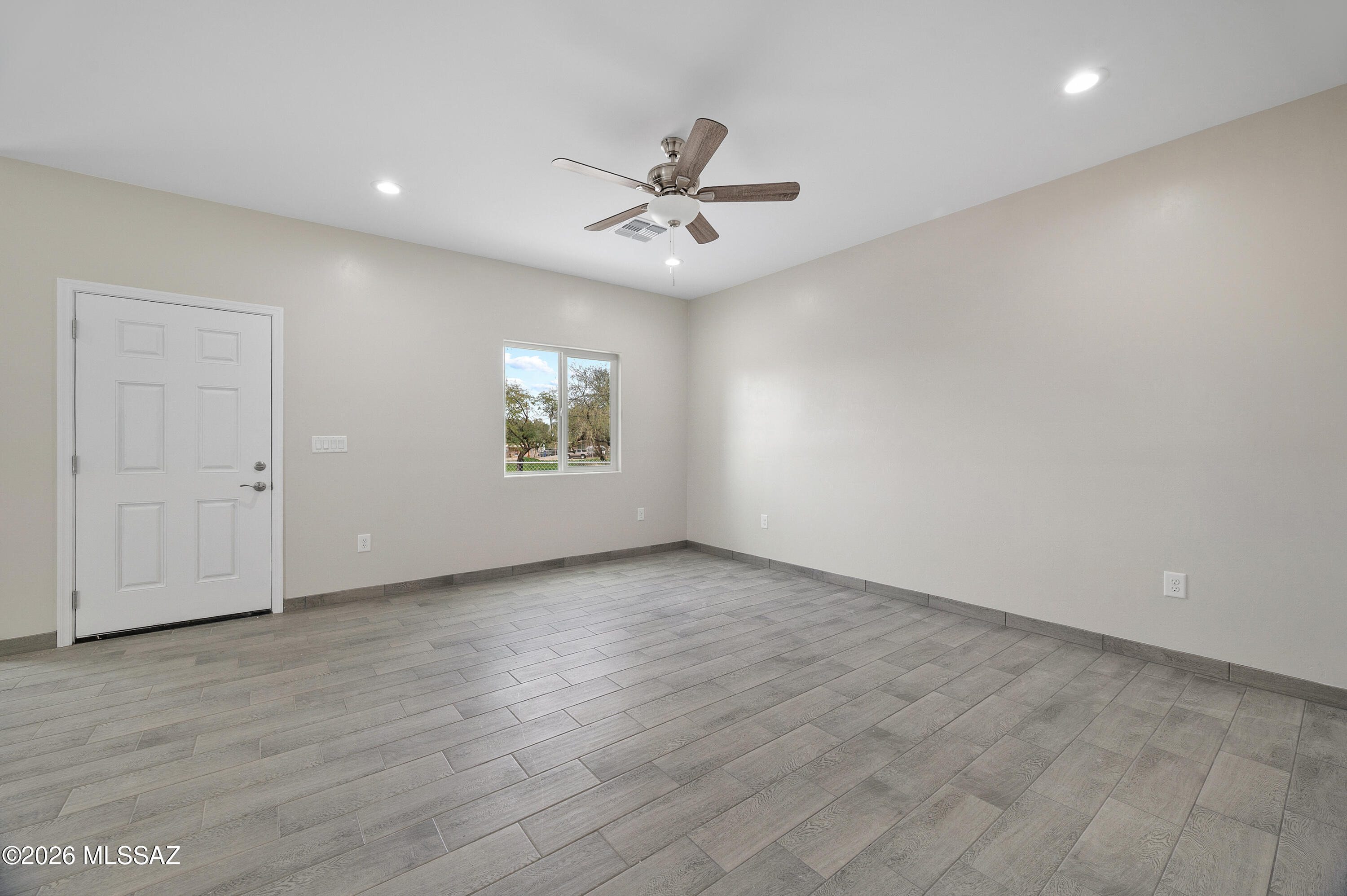 1605 N Yavapai Street