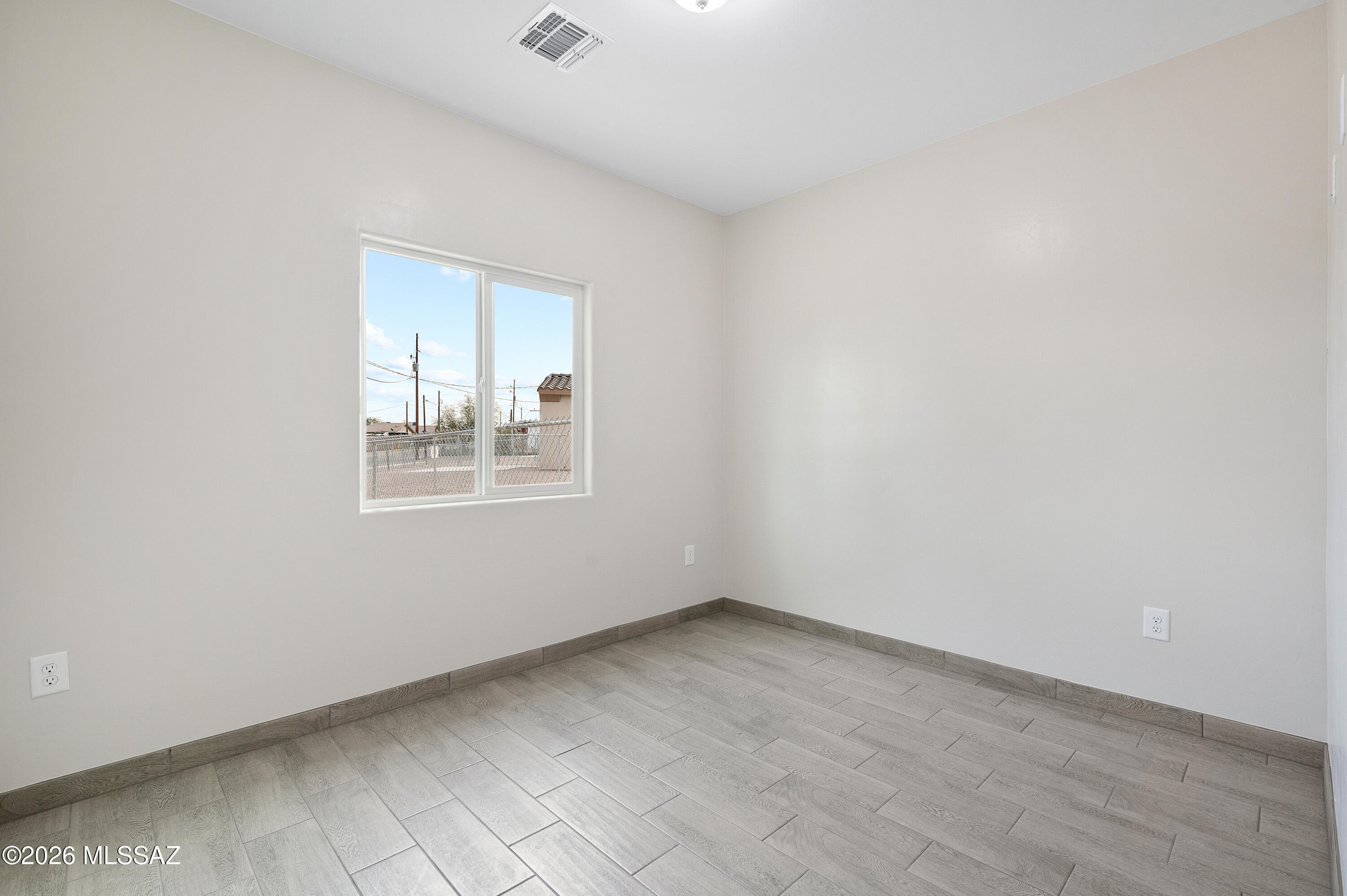 1605 N Yavapai Street