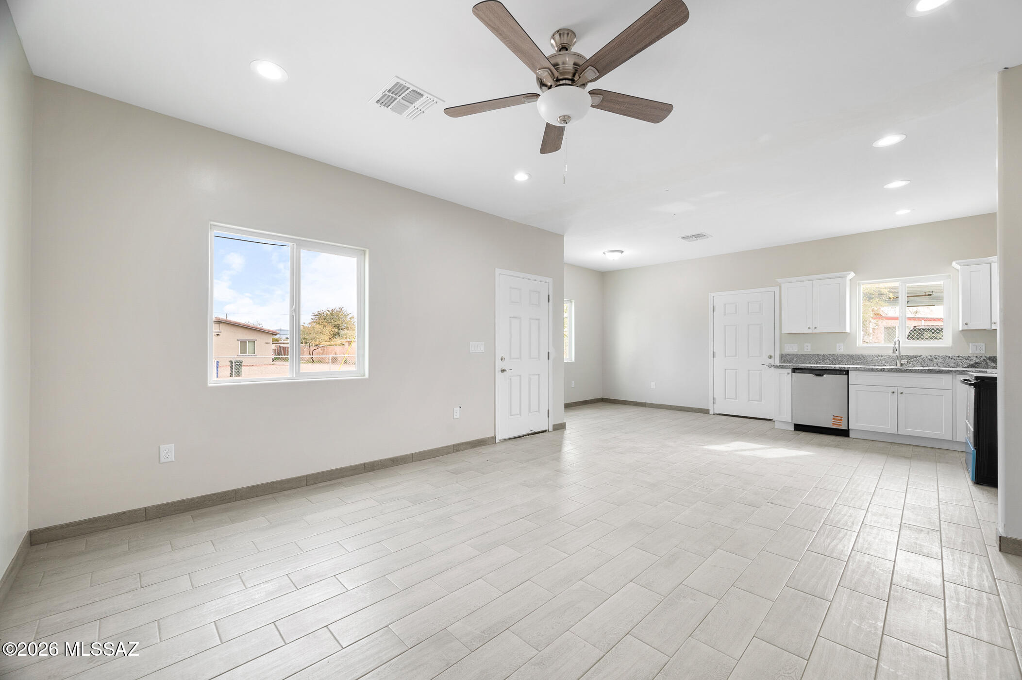 1585 N Yavapai Street