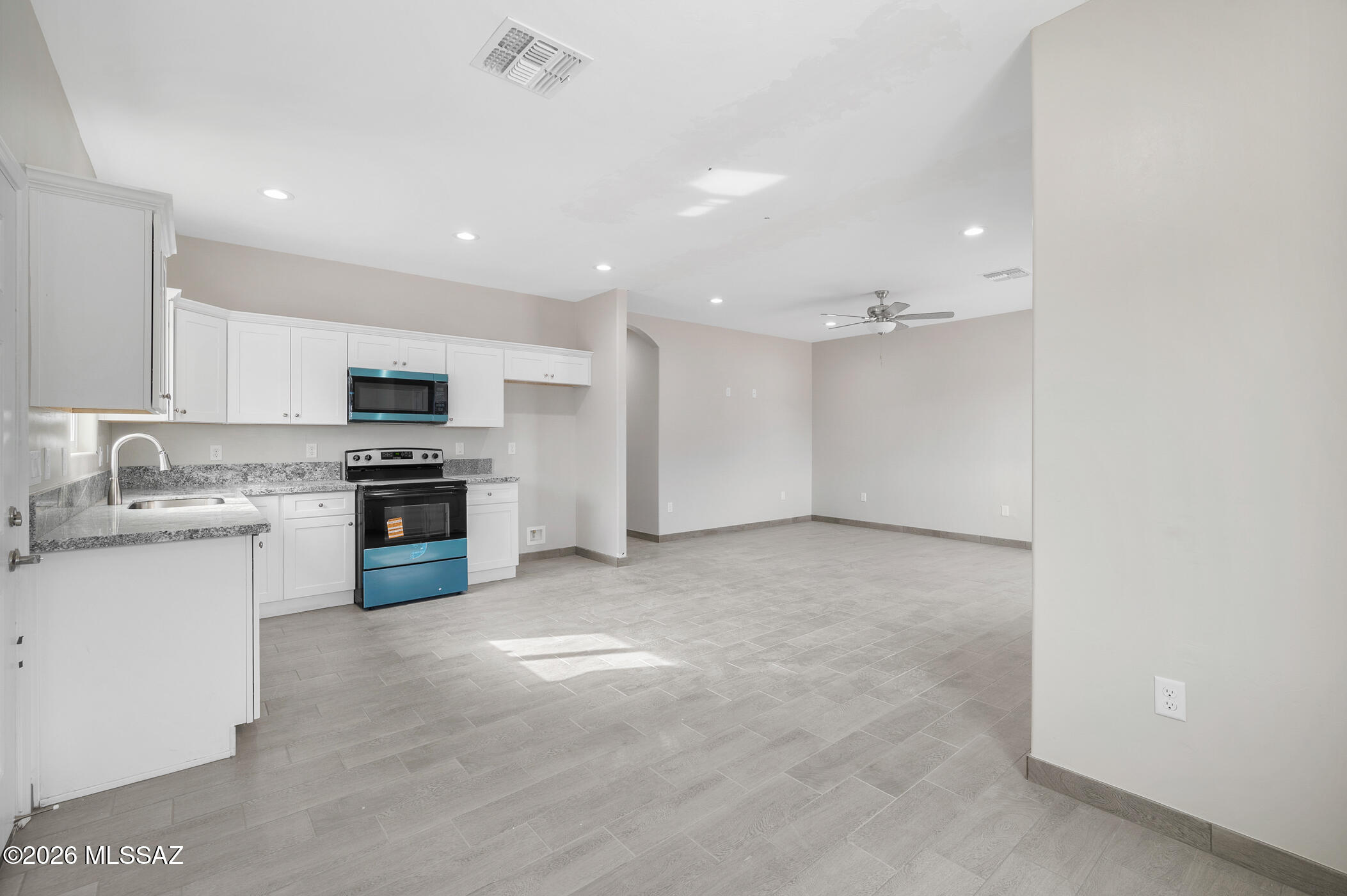 1585 N Yavapai Street