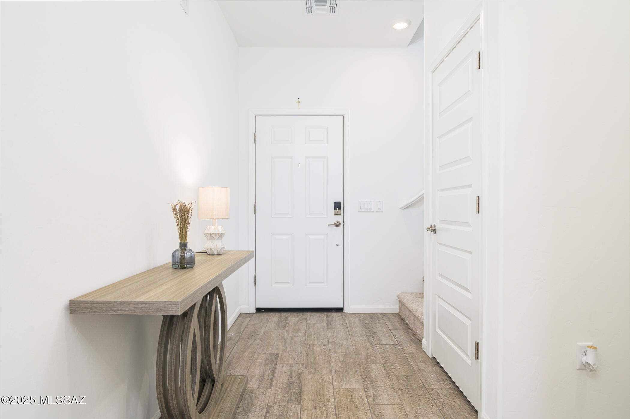 7121 W Vineridge Drive