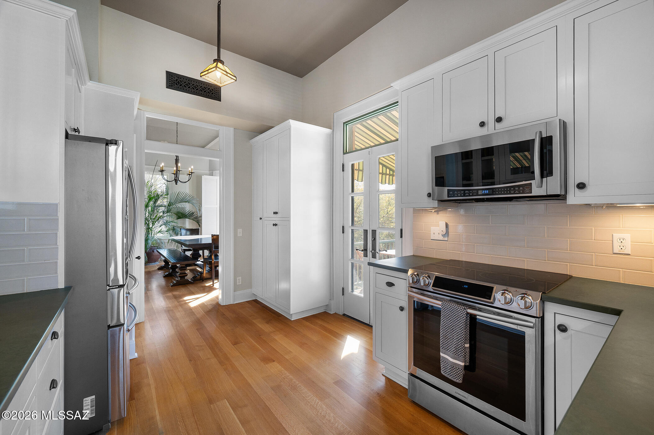 252 N Main Avenue 1&2