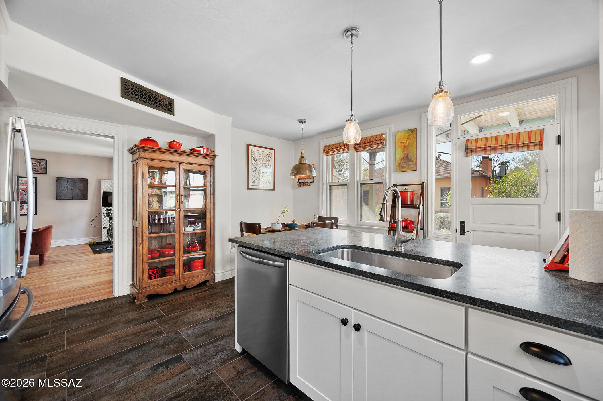 252 N Main Avenue 1&2