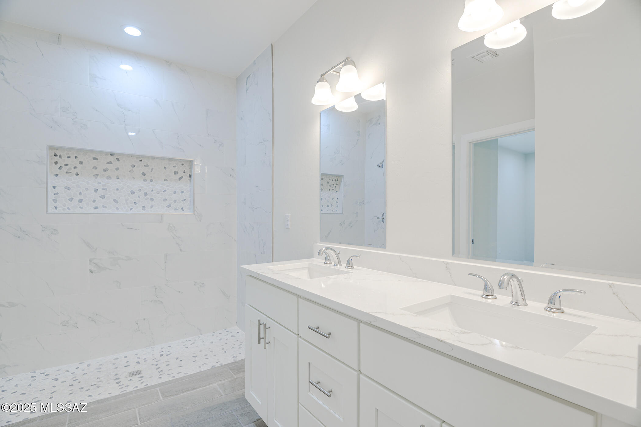 219 S Atlanta Street