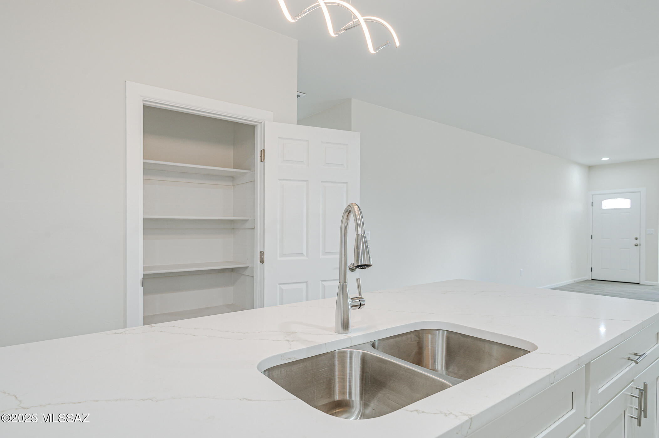 219 S Atlanta Street