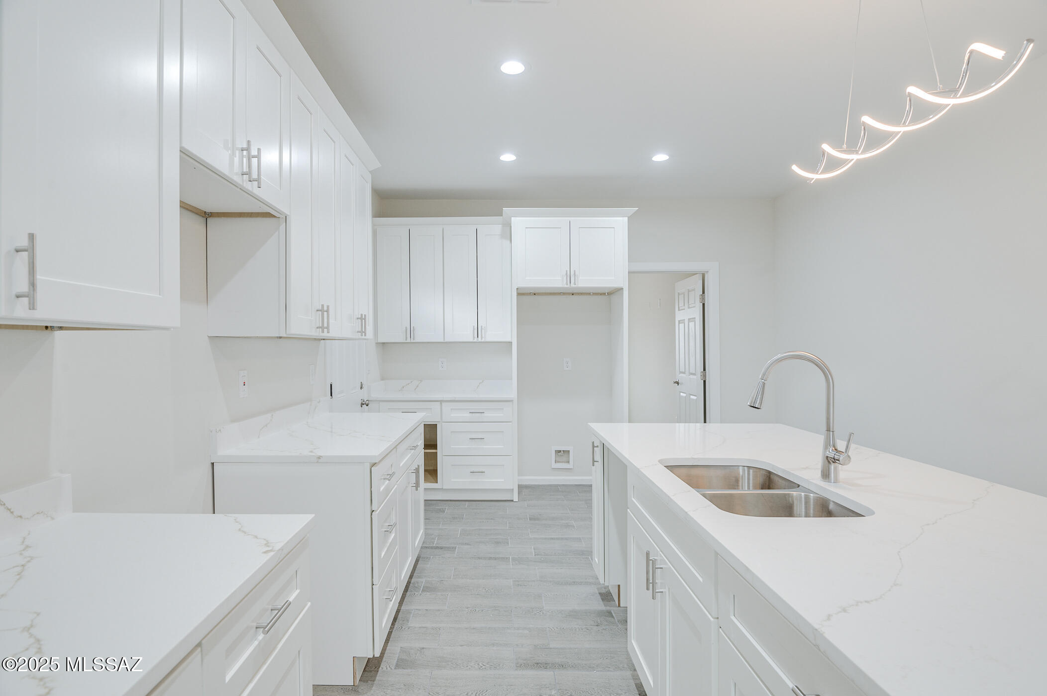 219 S Atlanta Street