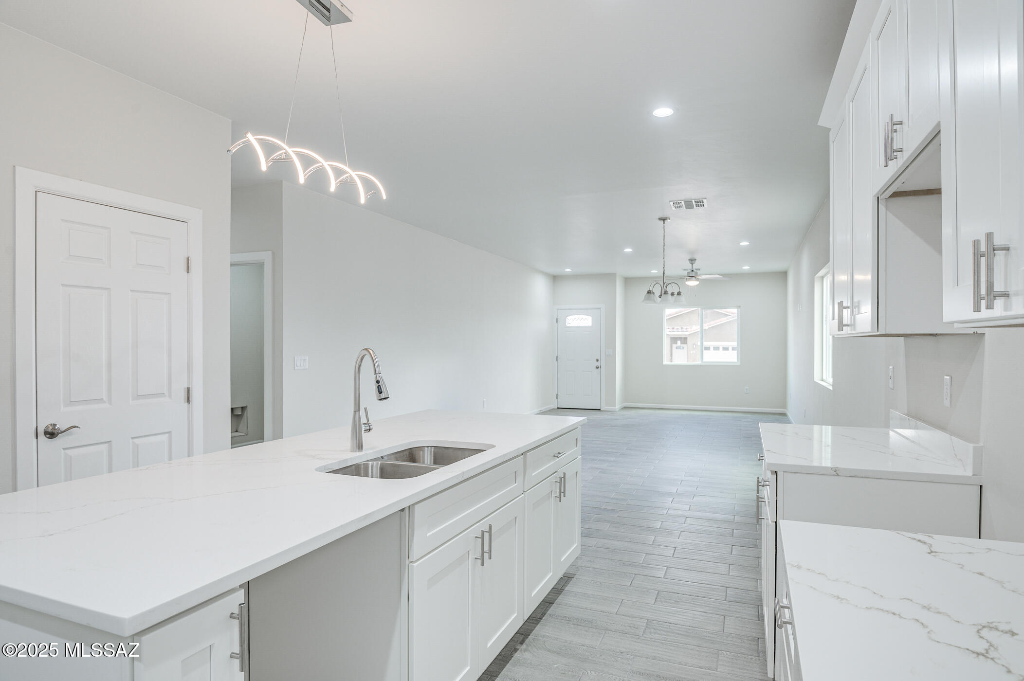 219 S Atlanta Street