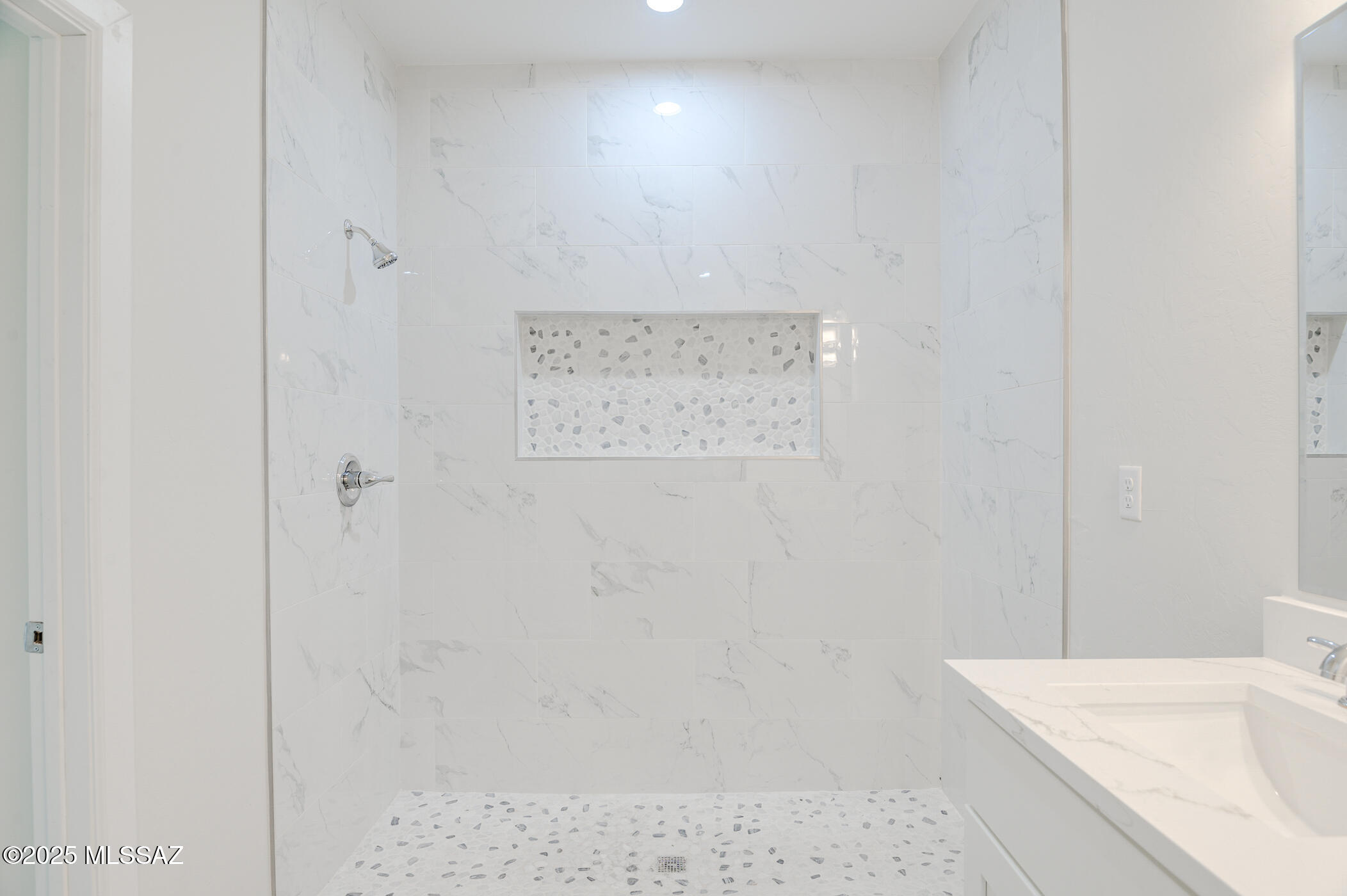 219 S Atlanta Street