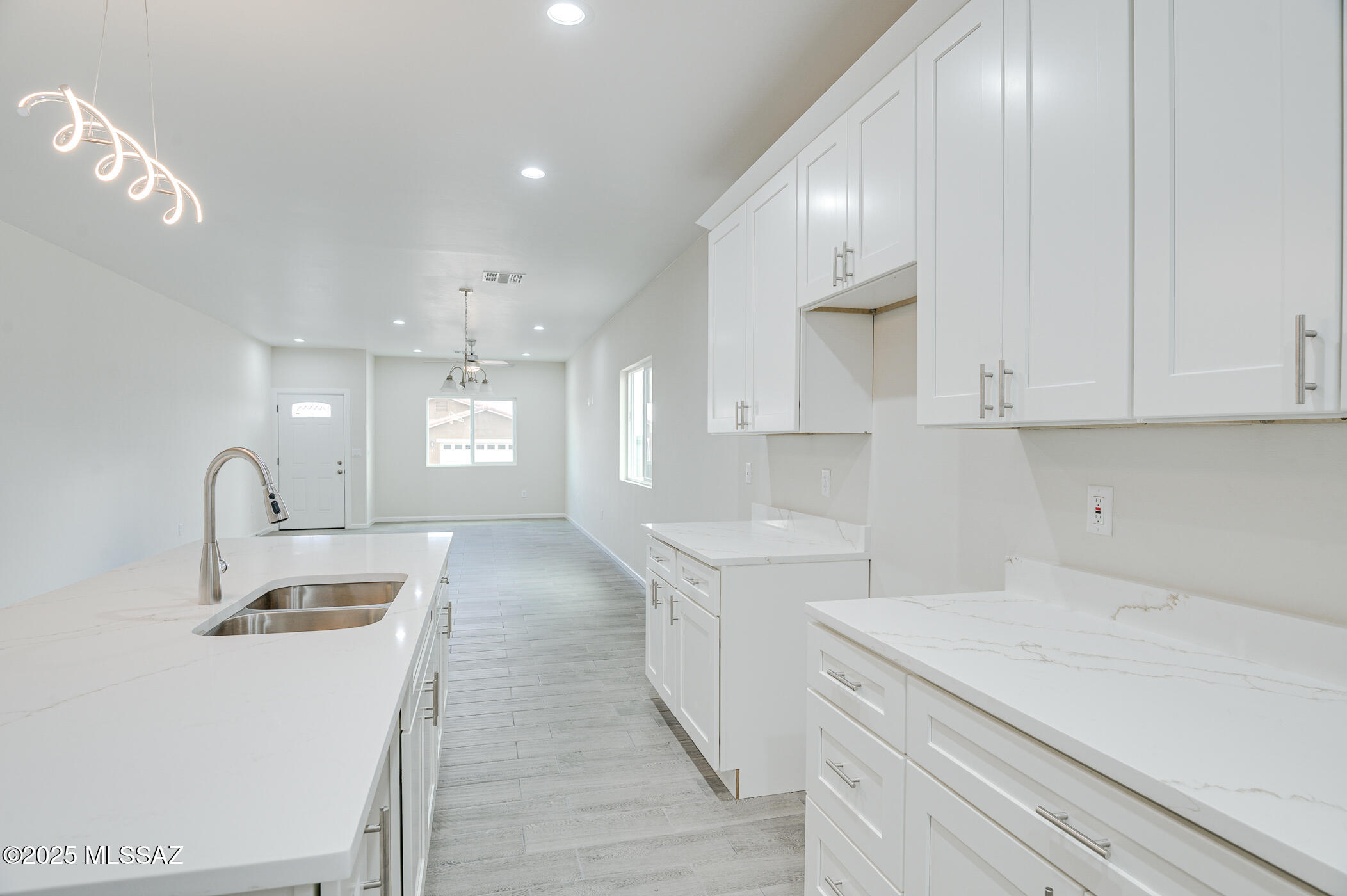 219 S Atlanta Street