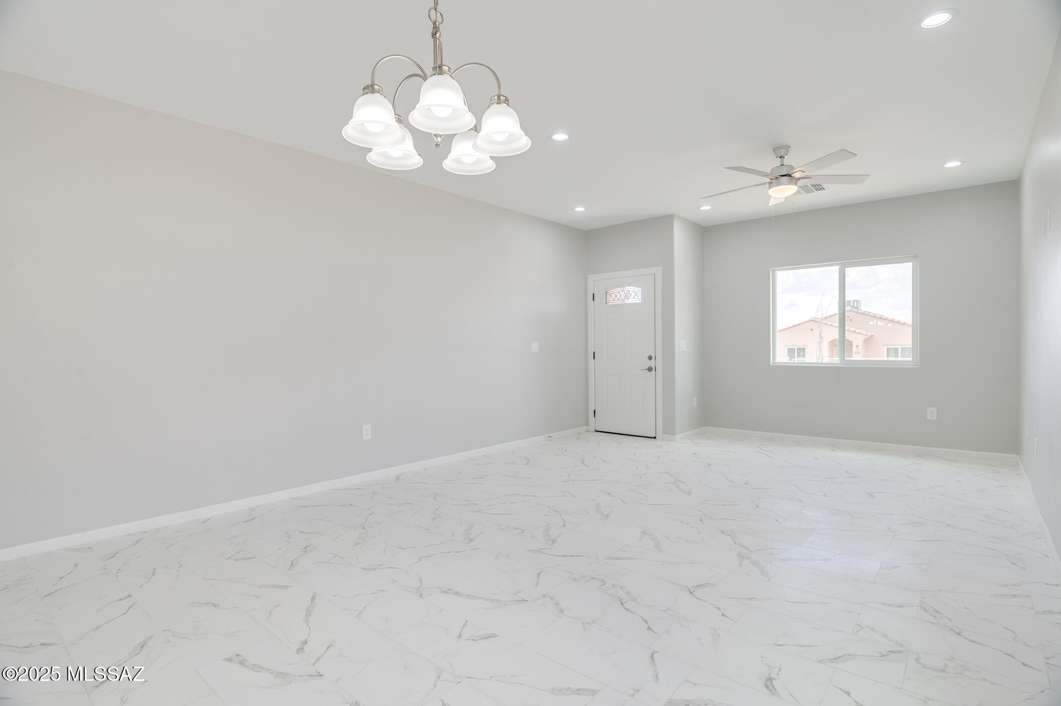 225 S Atlanta Street