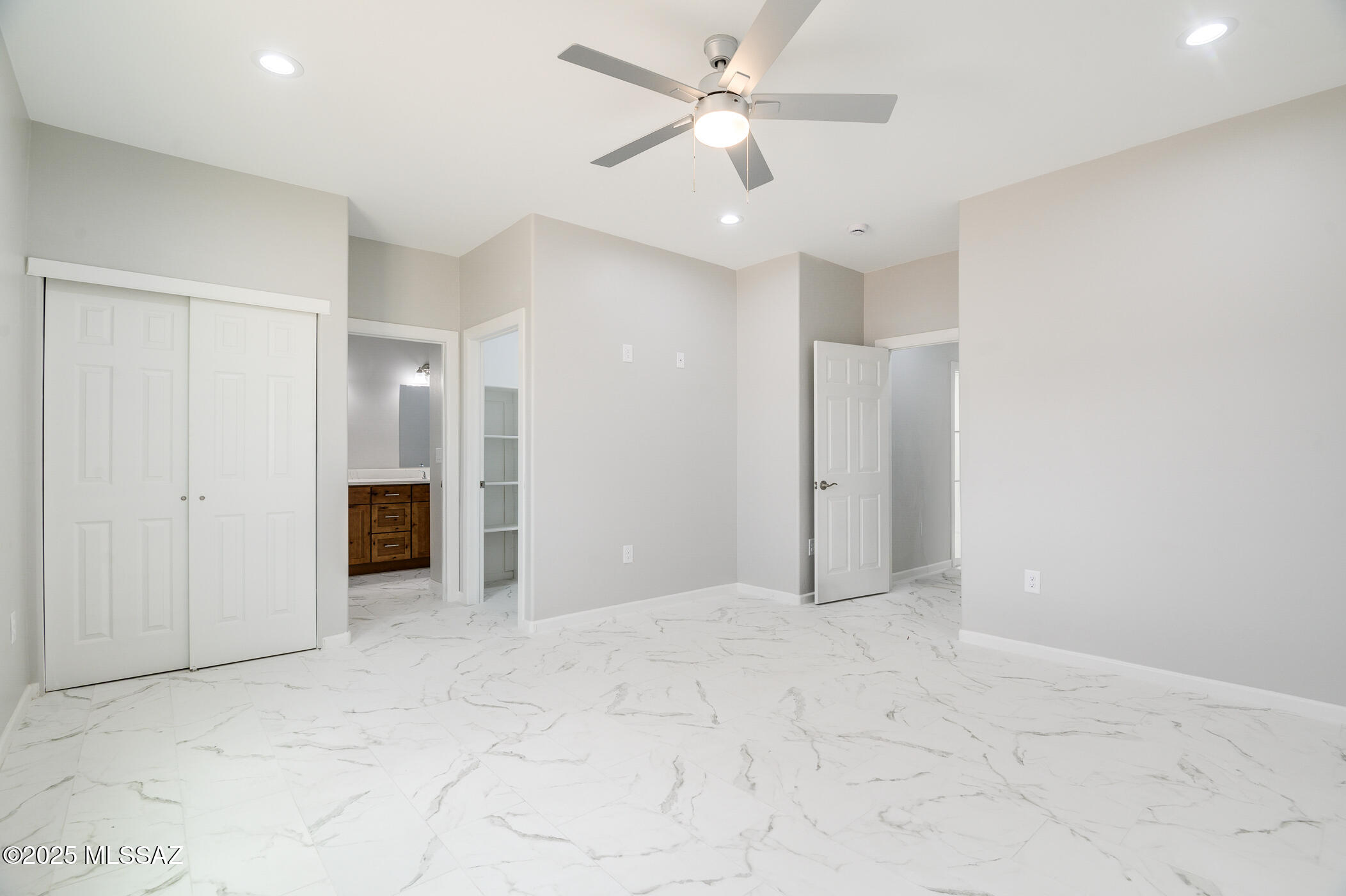 225 S Atlanta Street