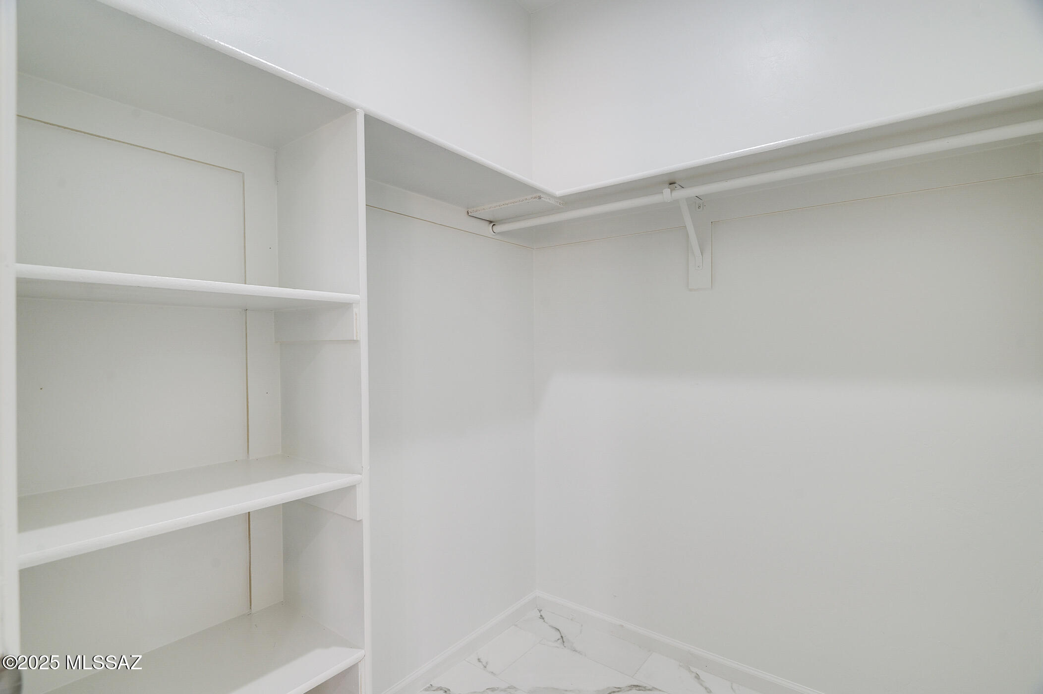 225 S Atlanta Street