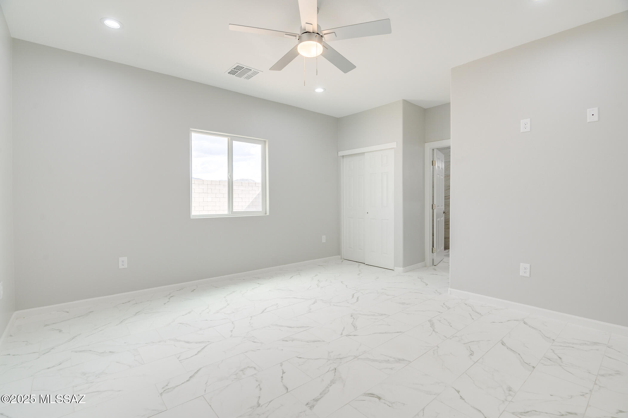 225 S Atlanta Street