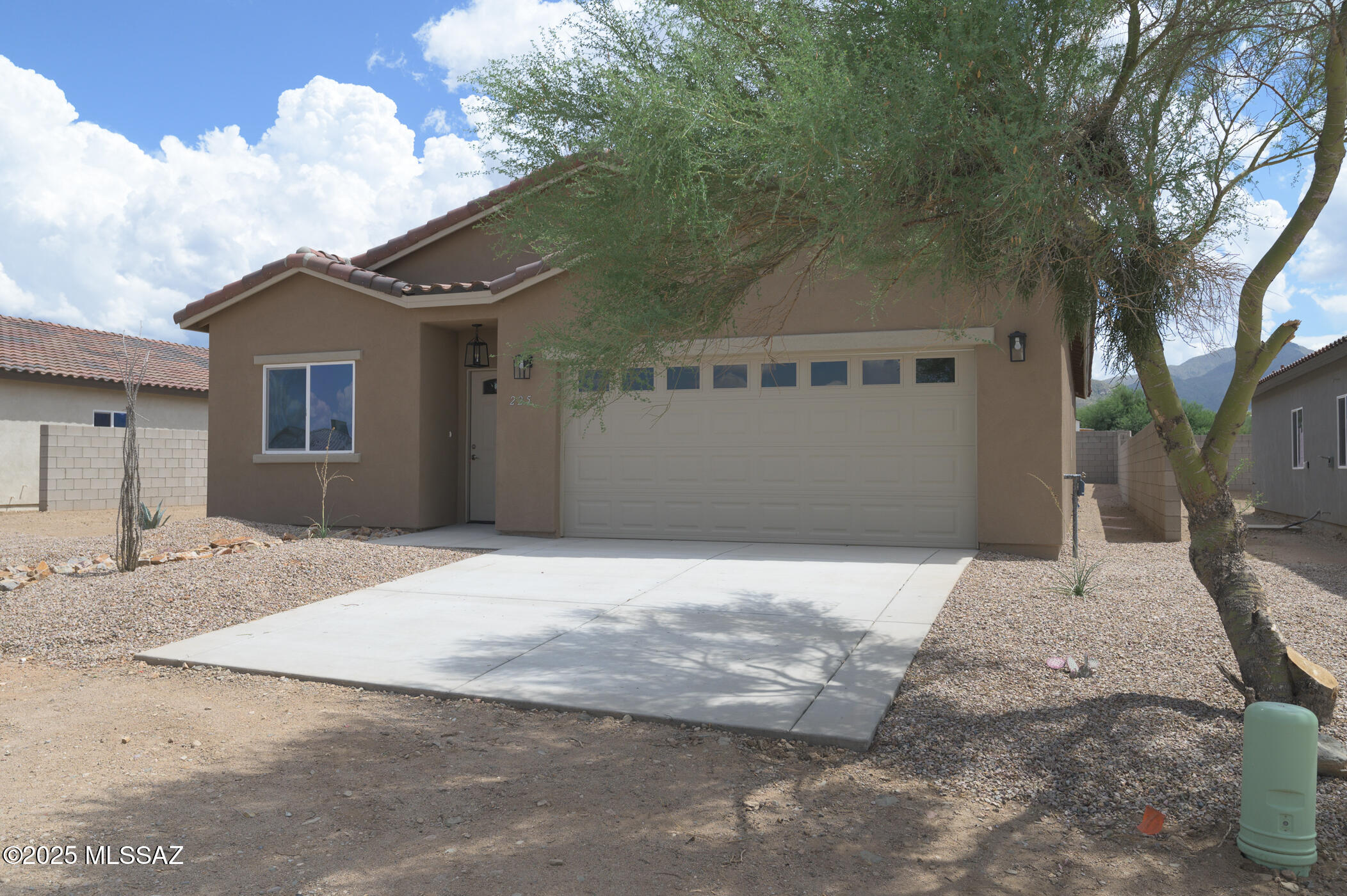 225 S Atlanta Street