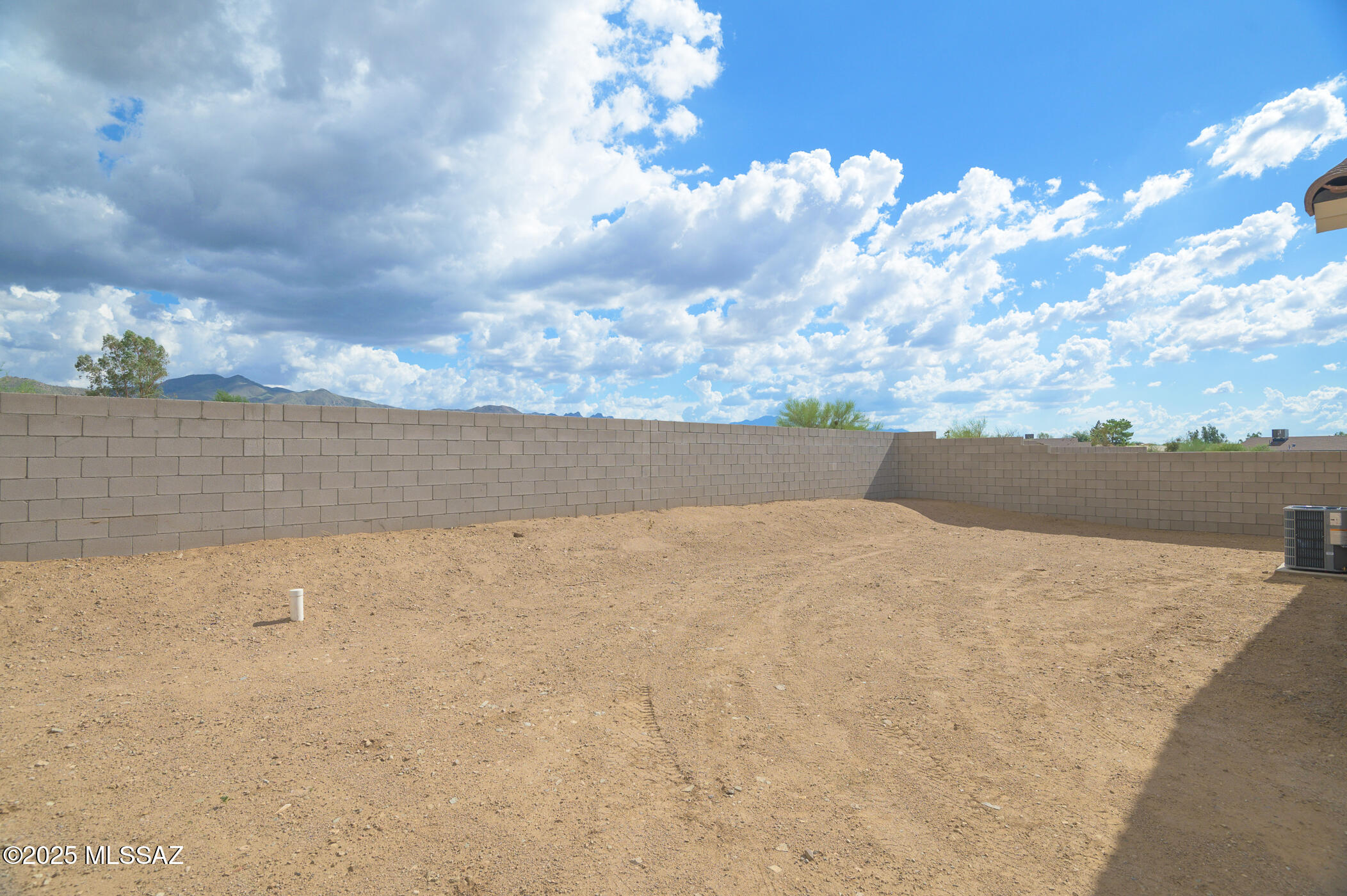 225 S Atlanta Street