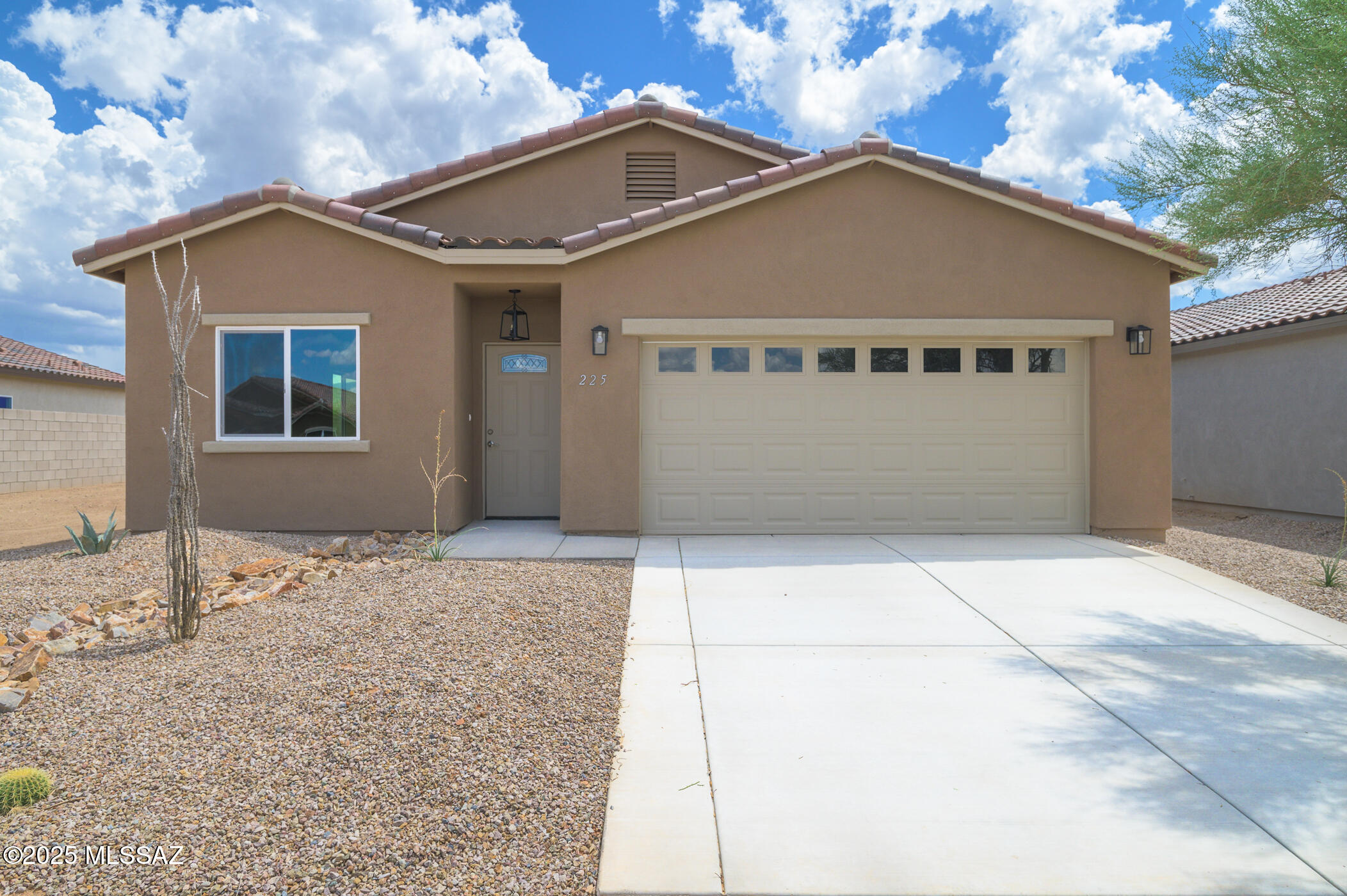 225 S Atlanta Street