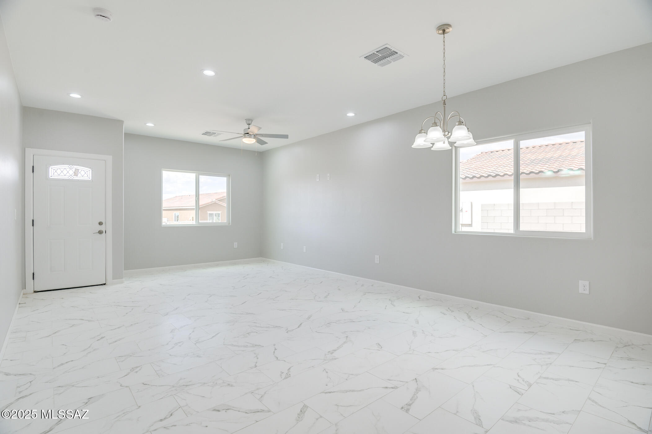 225 S Atlanta Street