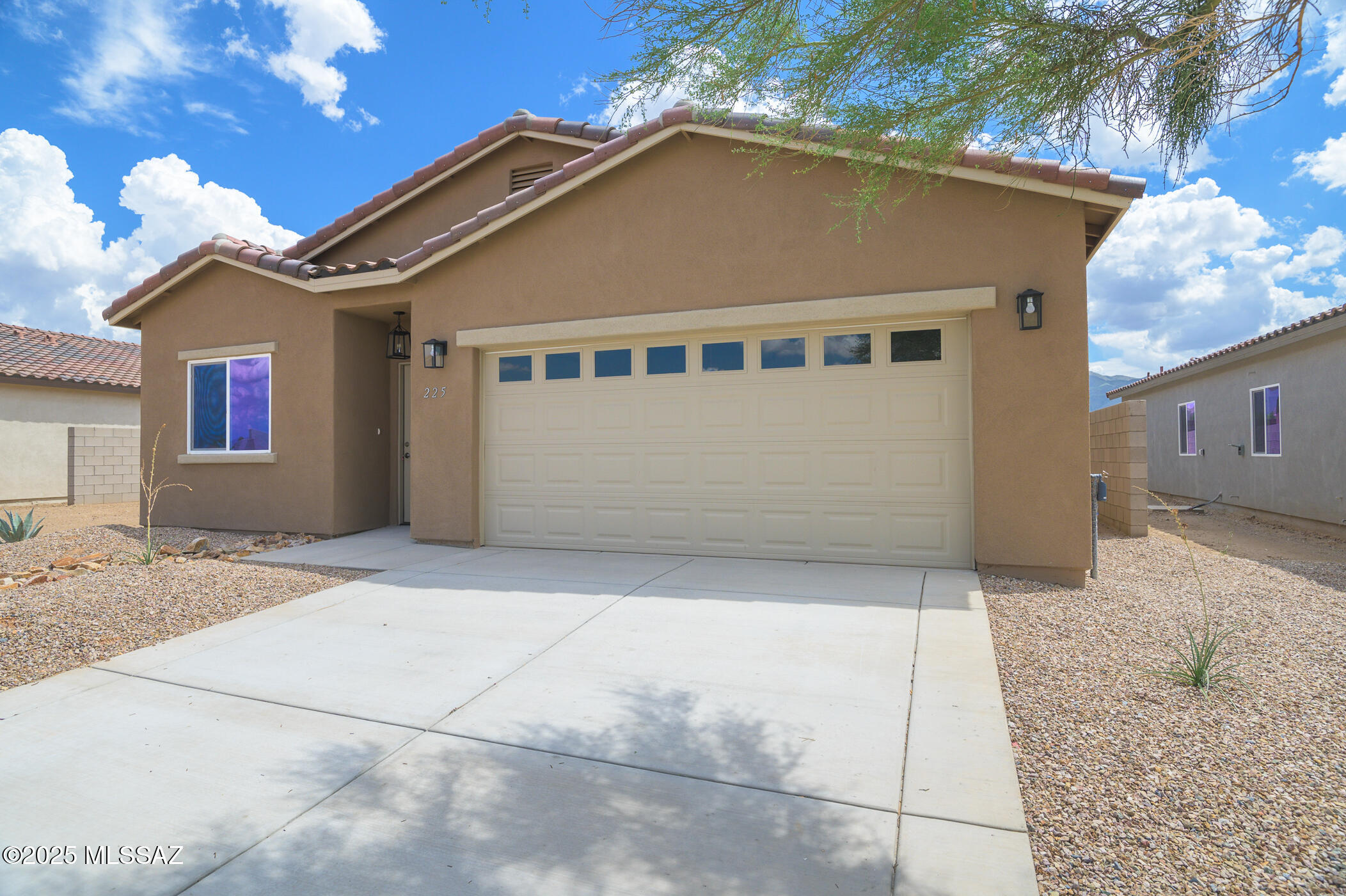 225 S Atlanta Street