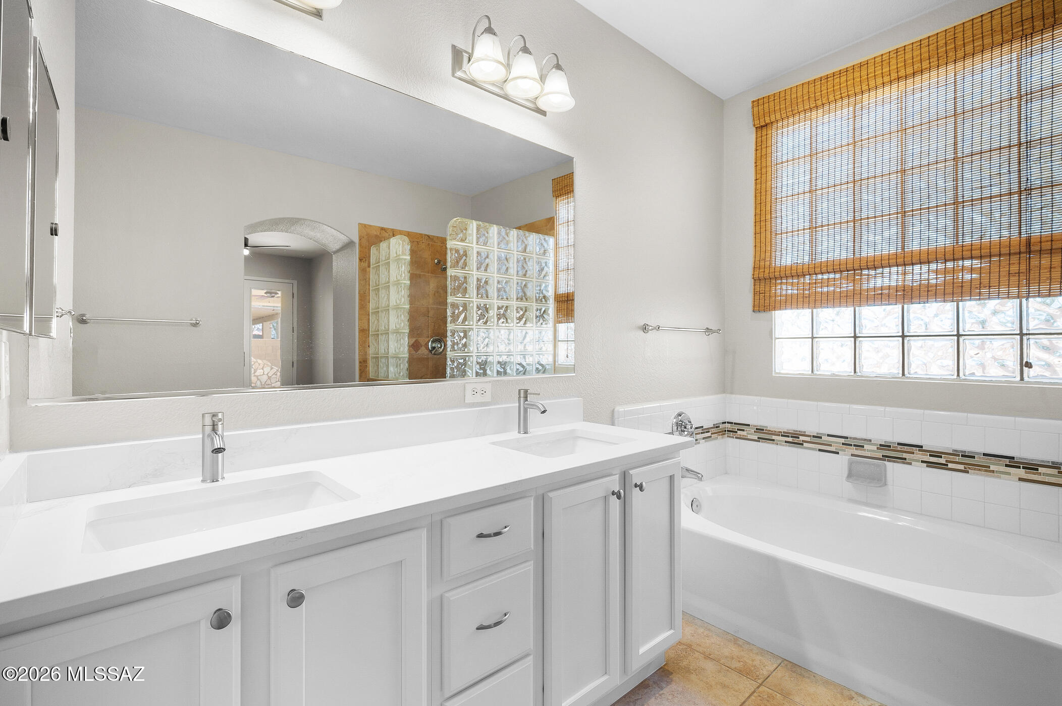 8381 S Camino Bengala